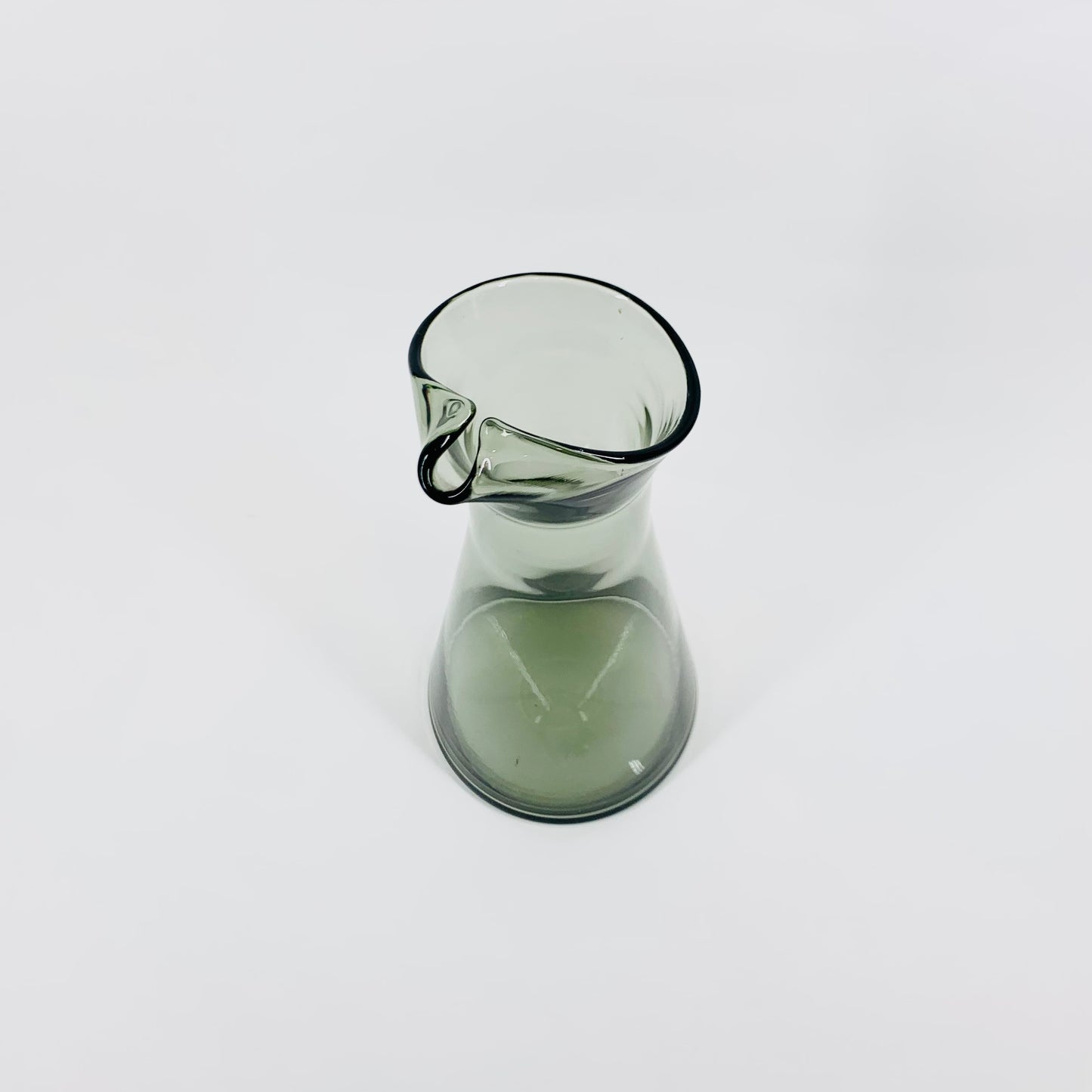 GREY CARAFE