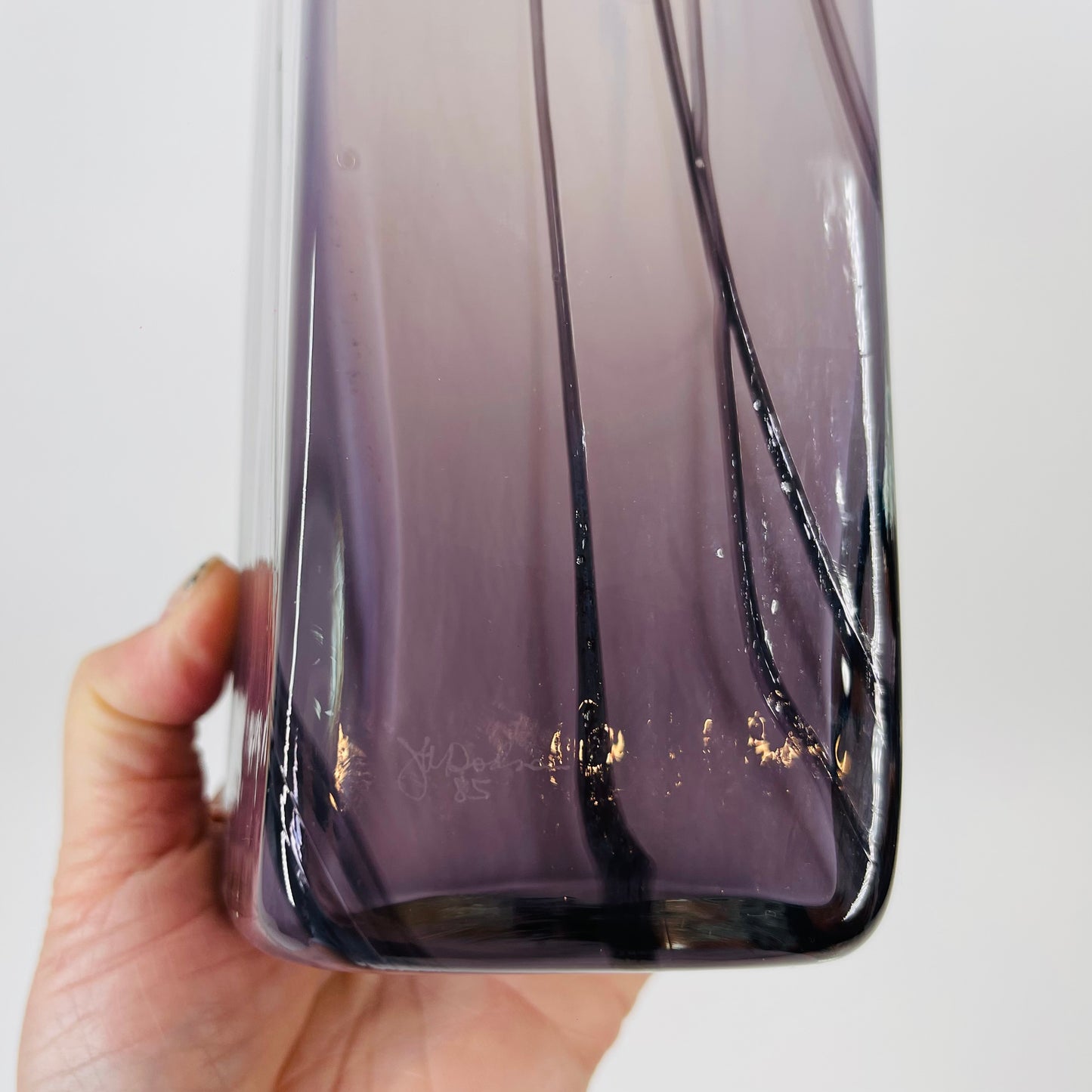 1980s AUSTRALIAN PURPLE ART GLASS VASE