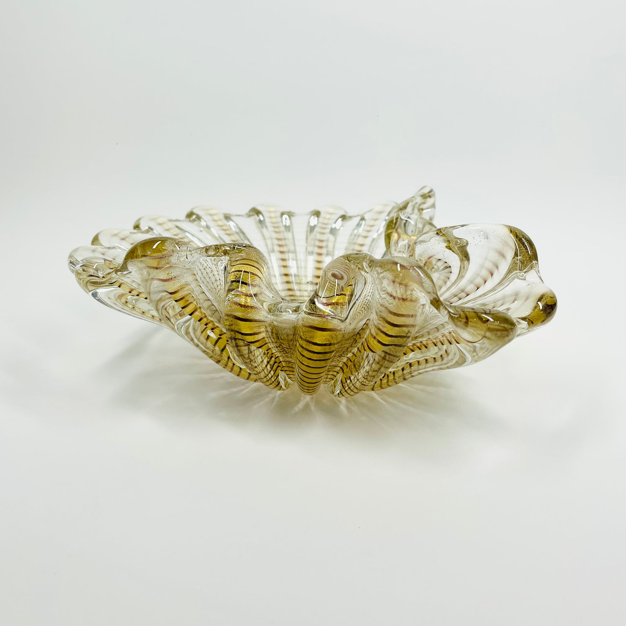 1940s BAROVIER GOLD SOMMERSO GLASS SHELL PINCHED BOWL
