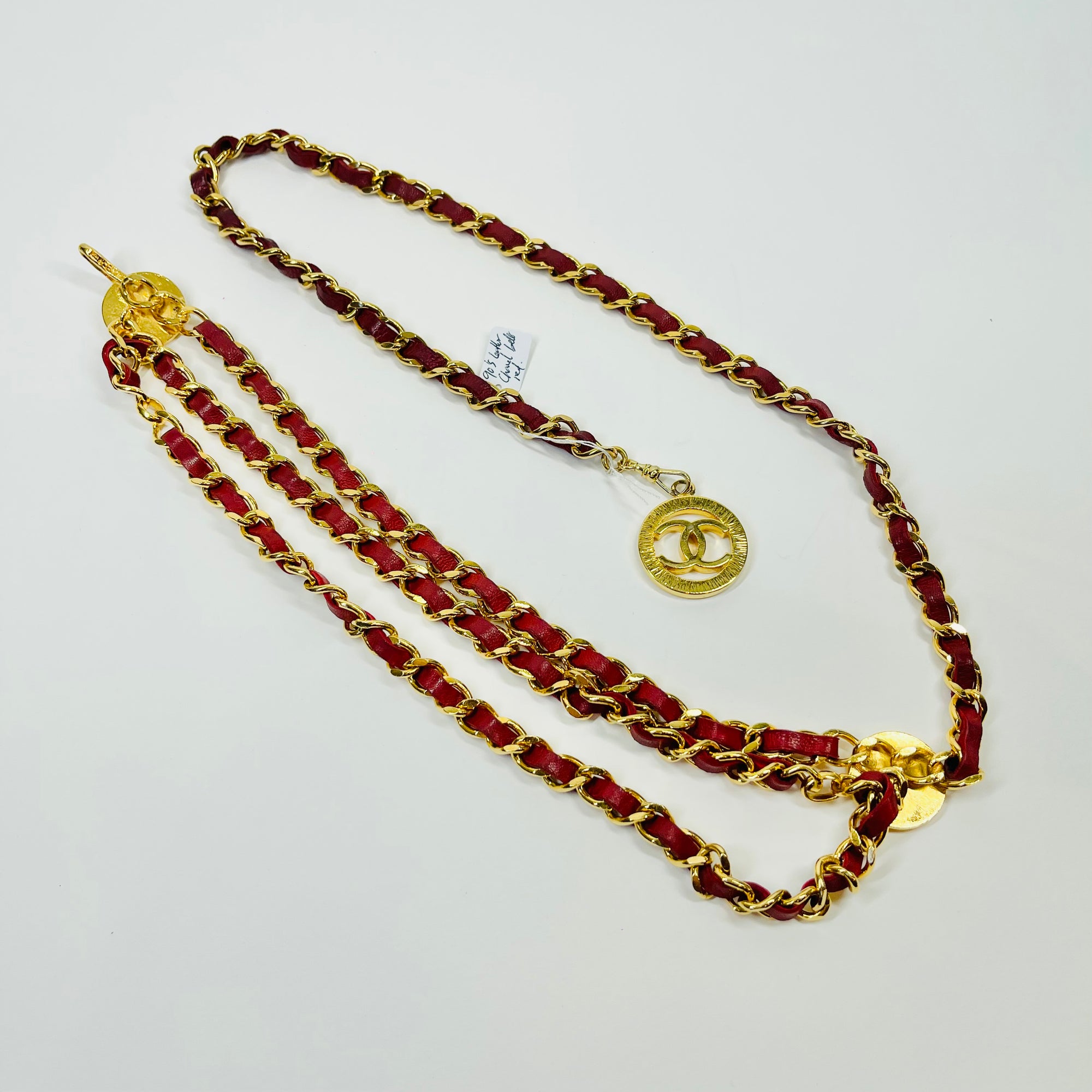 1984 CHANEL MATELASSE RED/BURGUNDY LEATHER GOLD PLATED LOGO BELT