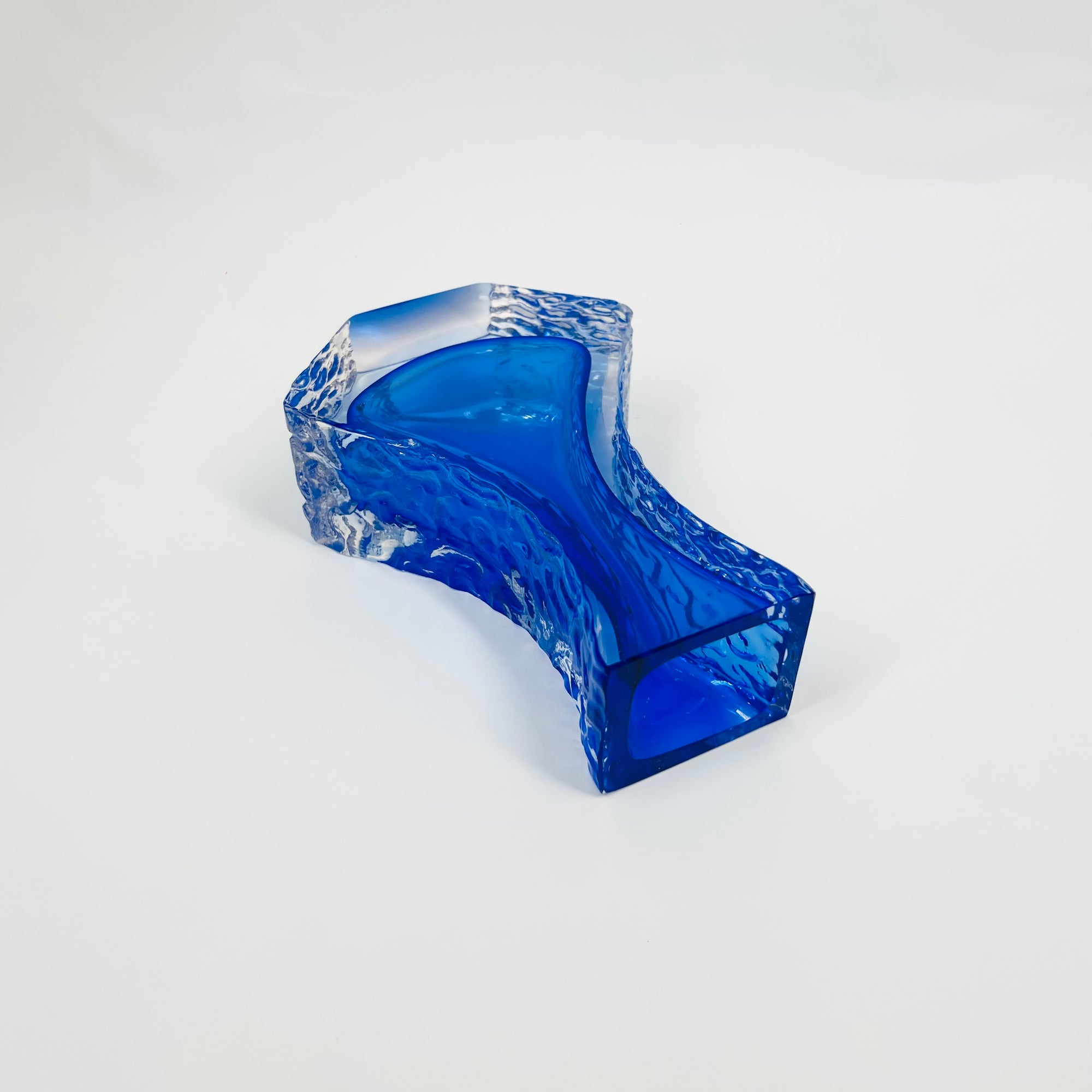 1970s MURANO COBALT BLUE TEXTURED GLASS POSY VASE
