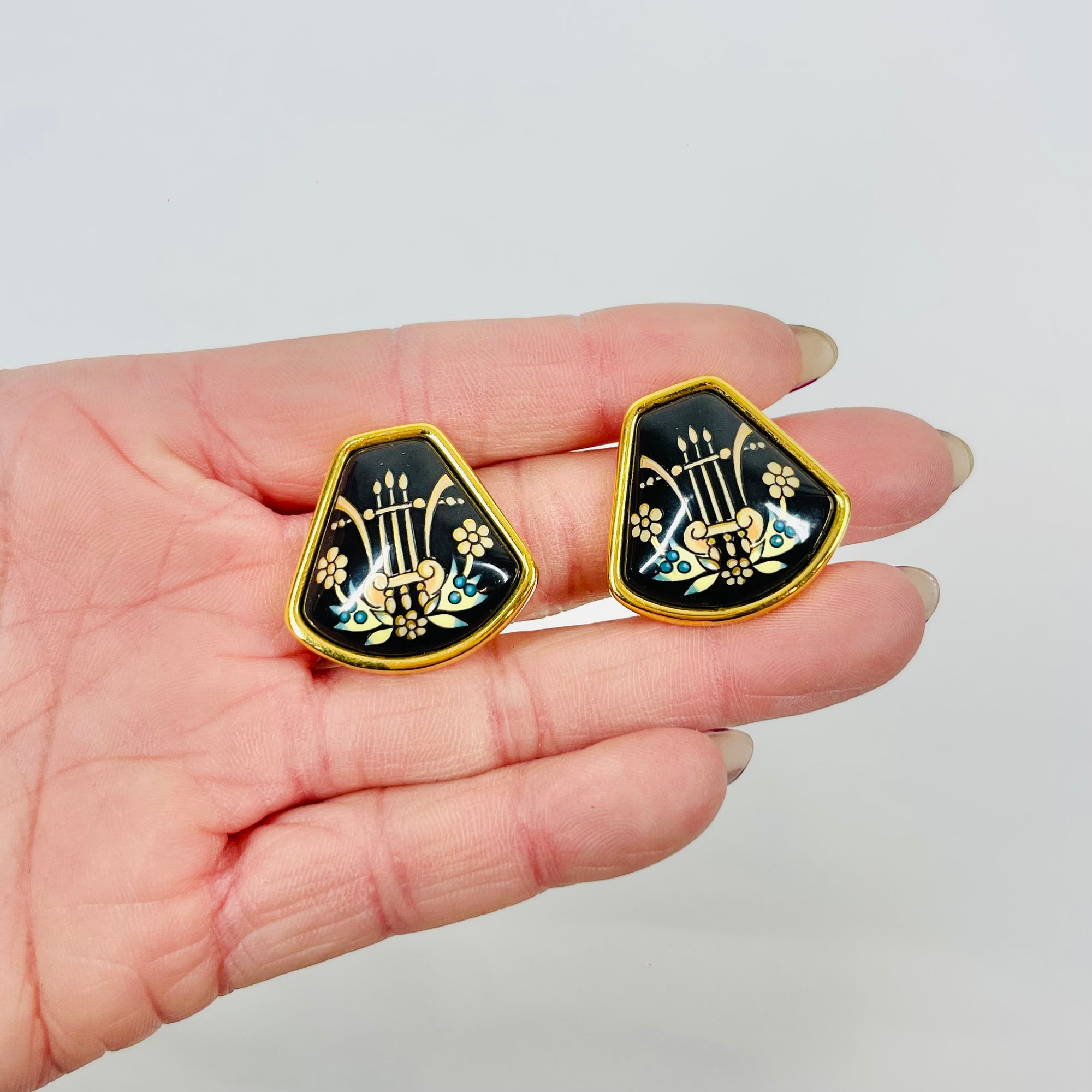 1980s HERMES BLACK ART NOUVEAU STYLE FLOWERS CLOISONNE CLIP ON EARRINGS