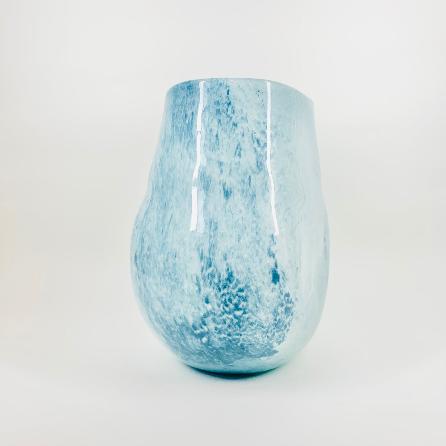 1980s MURANO MOUTH BLOWN BLUE SPATTER GLASS VASE