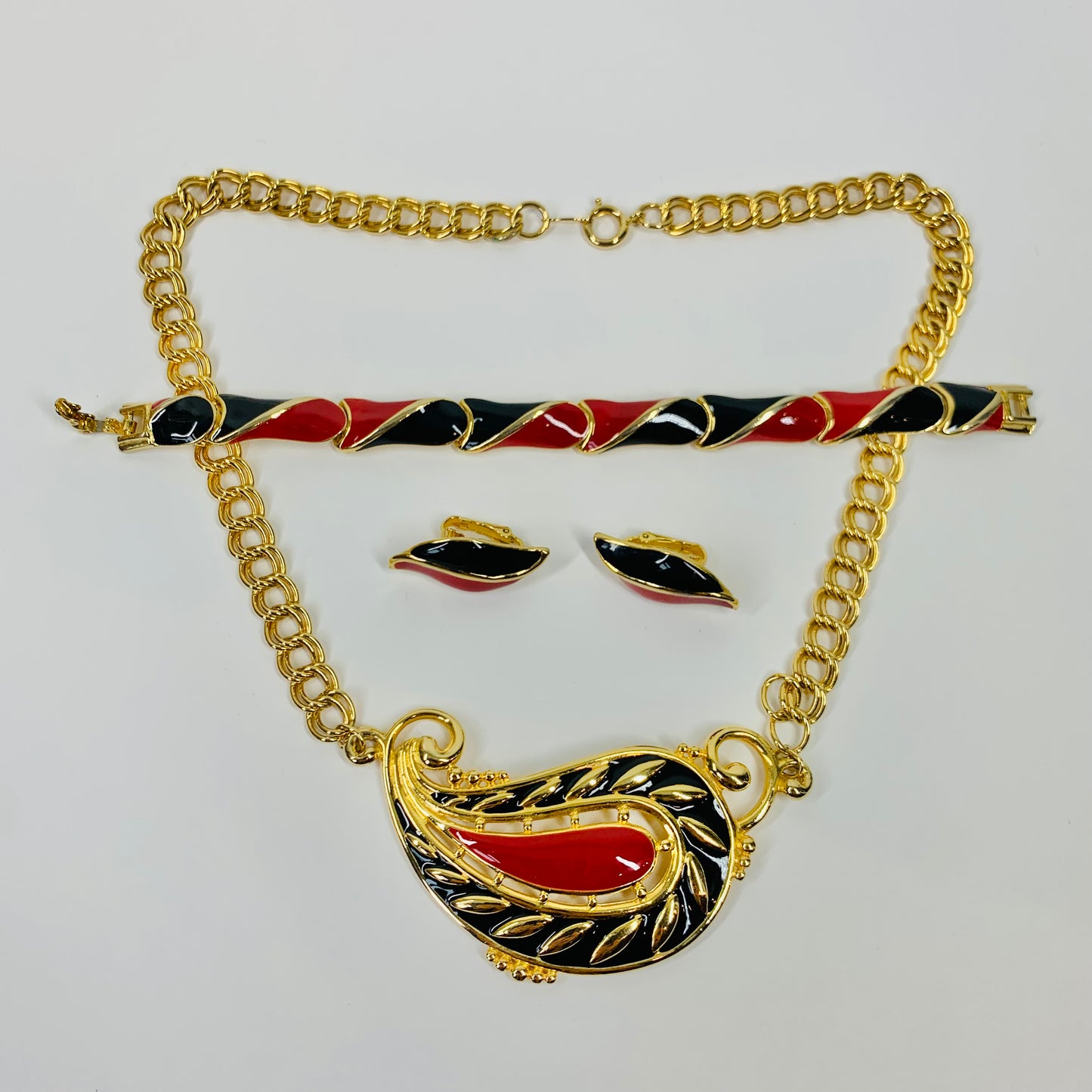 70s BARCS RED BLACK ENAMEL NECKLACE SUITE