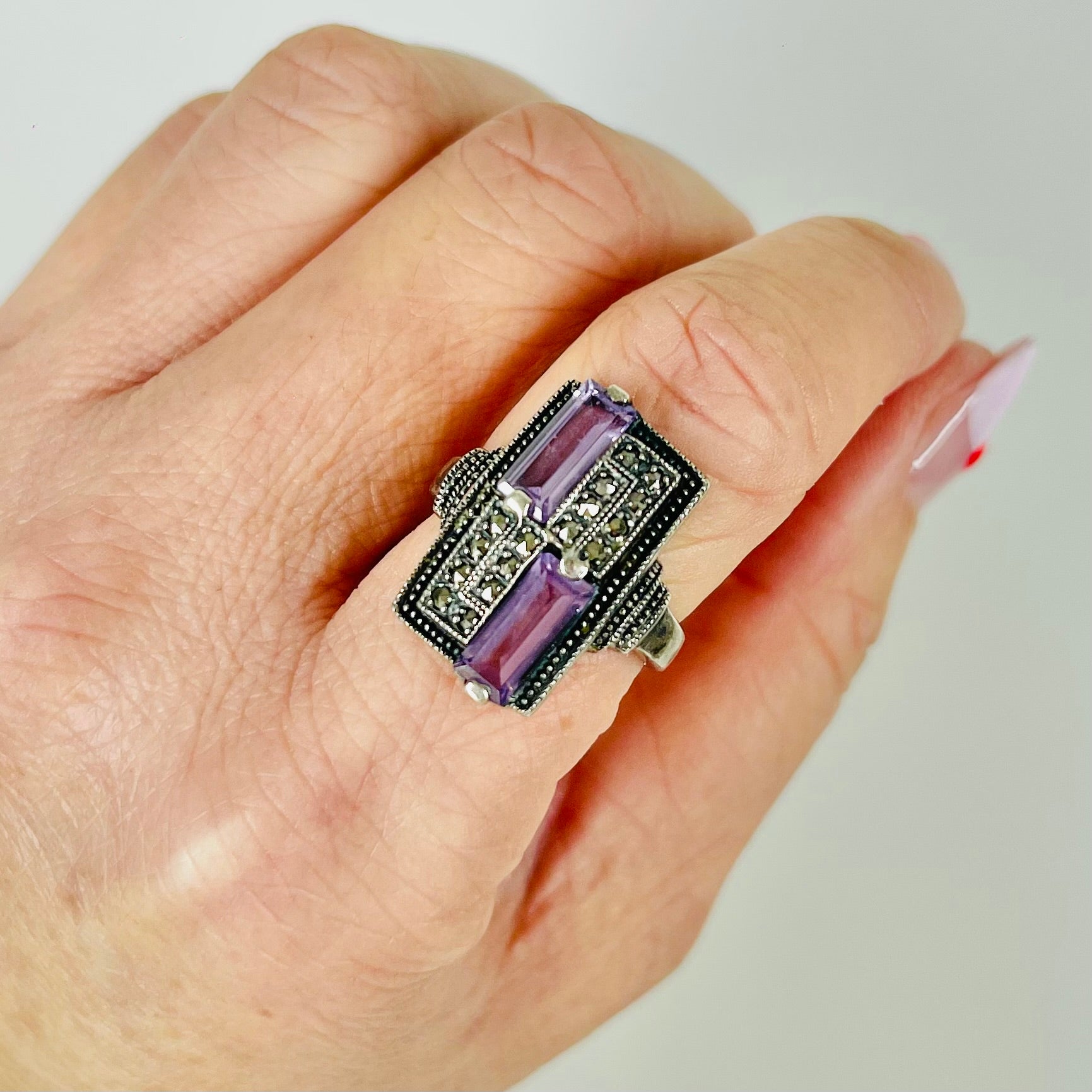 ANTIQUE ART DECO SILVER MARCASITE AMETHYST COCKTAIL RING