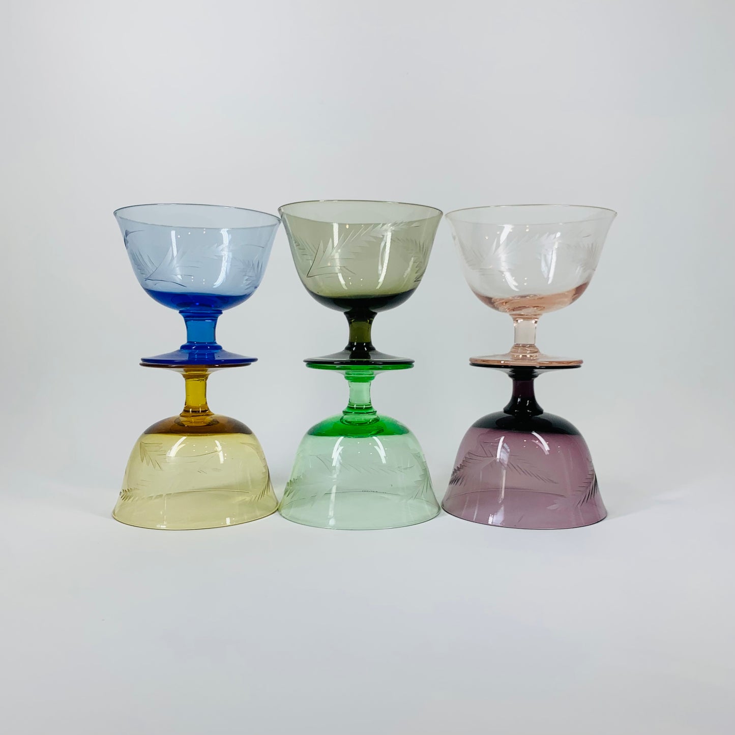 HARLEQUIN ETCHED COUPE SET