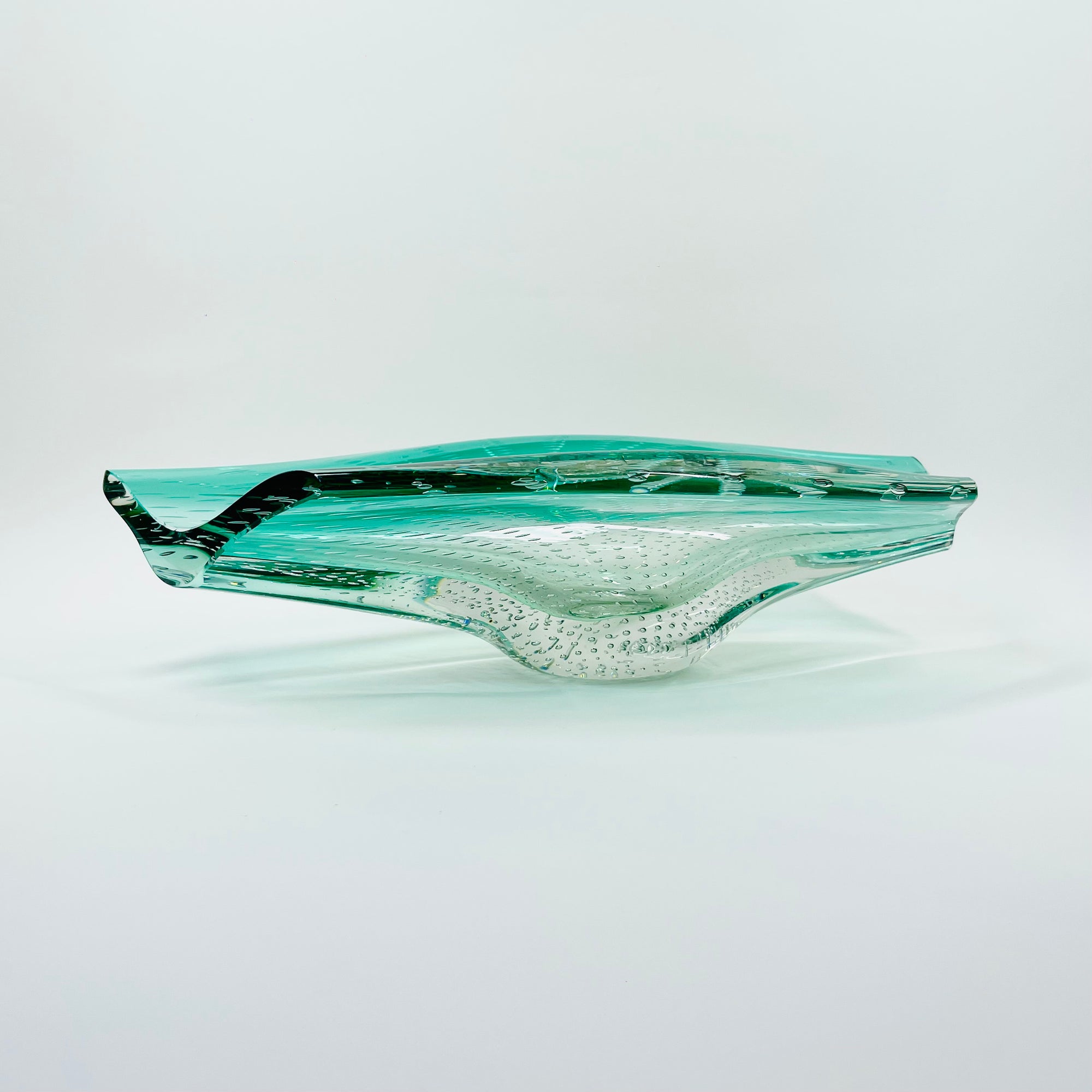 1950s MURANO TURQUOISE BLUE GLASS BOWL/ASHTRAY WITH CONTROLLED BUBBLES