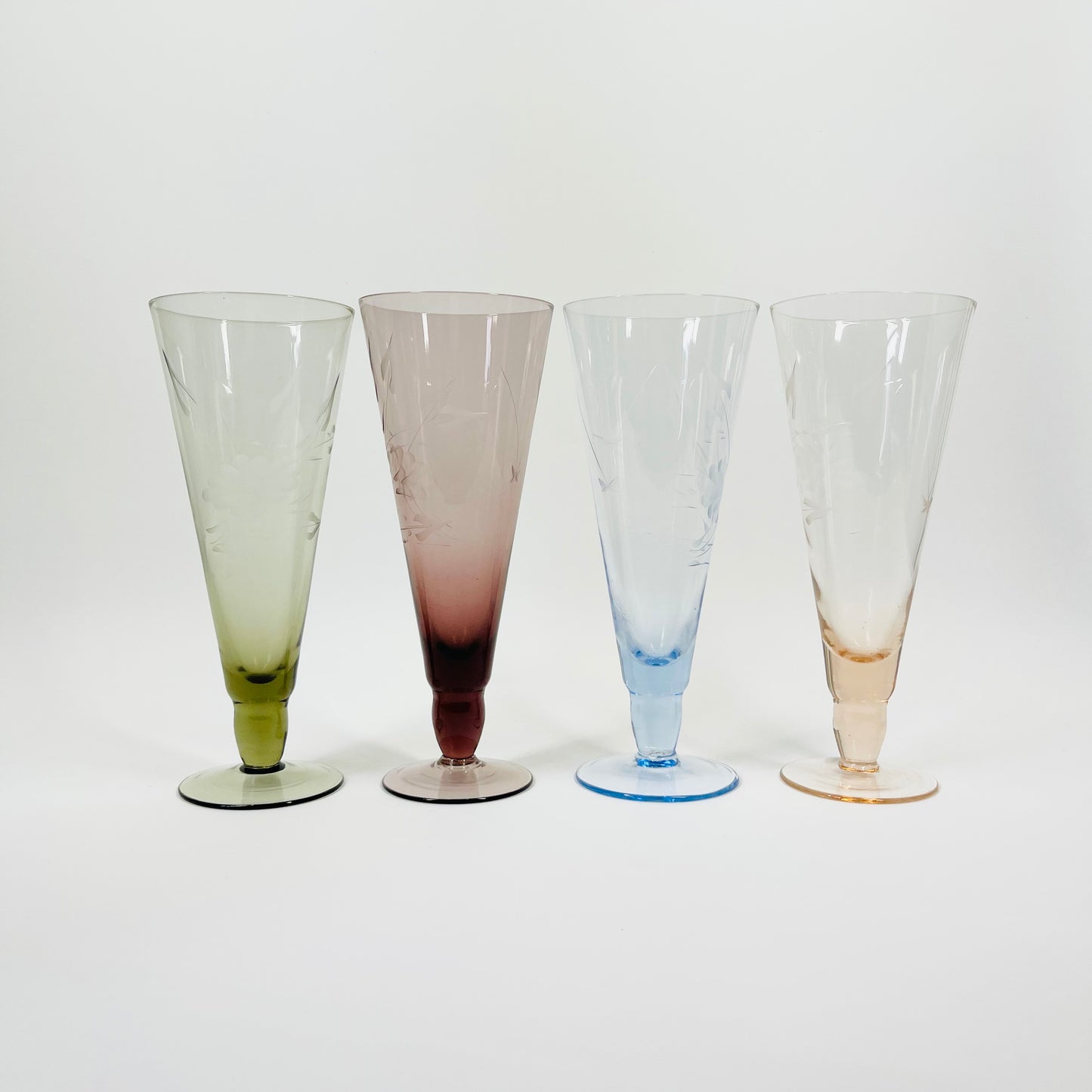 1950s HARLEQUIN ETCHED CHAMPAGNE FLUTES