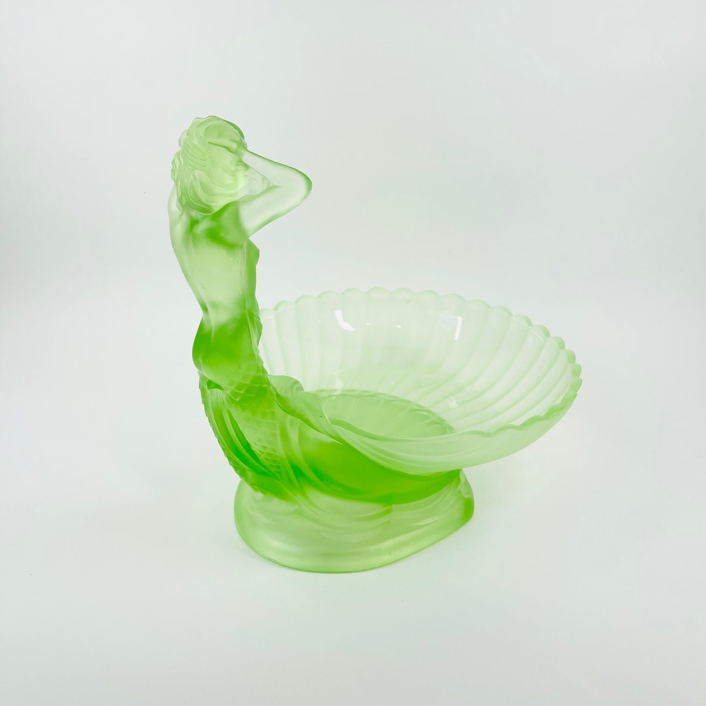 ANTIQUE ART DECO SATIN URANIUM GLASS MERMAID SHELL BOWL