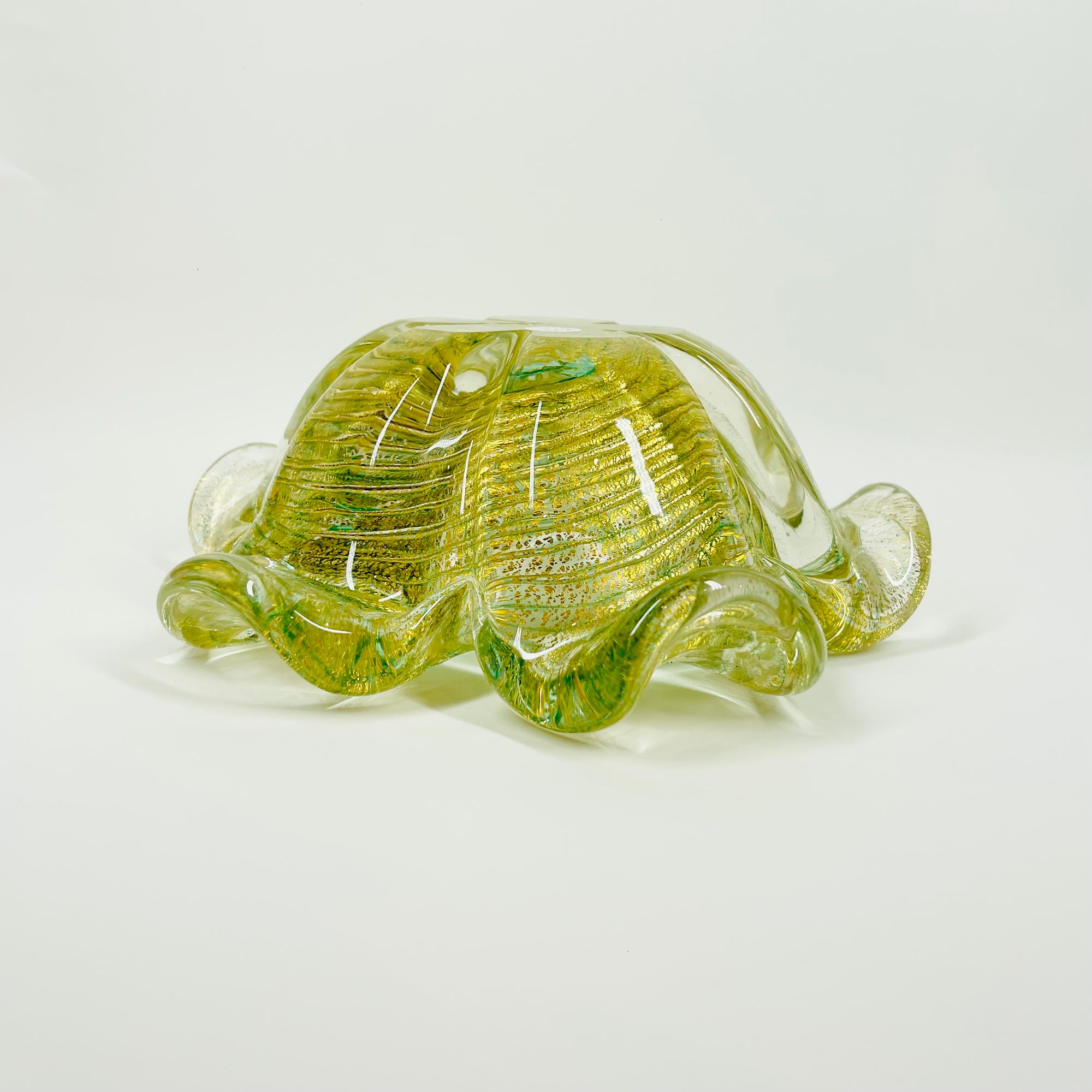 1940s MURANO BAROVIER GOLD AVENTURRINE LATTICINO SOMMERSO GLASS FLOWER PINCHED BOWL