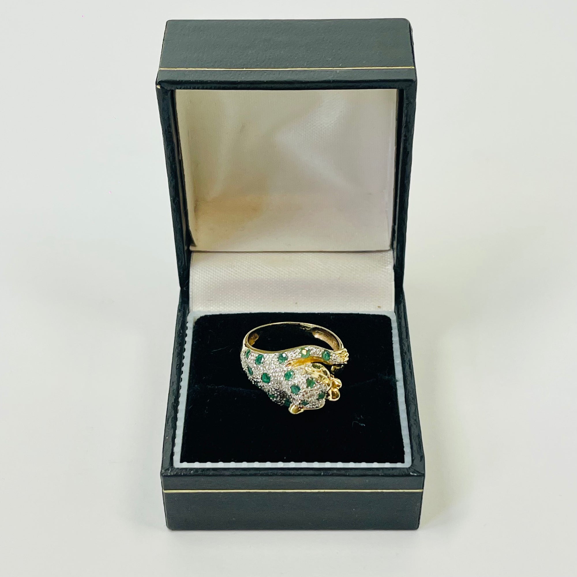 1950s 14K YELLOW GOLD DIAMOND EMERALD LEOPARD RING WITH RUBY EYES