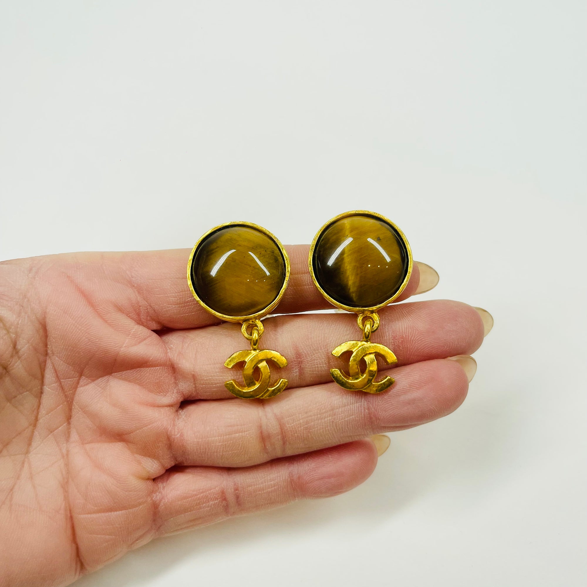 1997 CHANEL TIGER EYE CC LOGO DROP CLIP ON EARRINGS