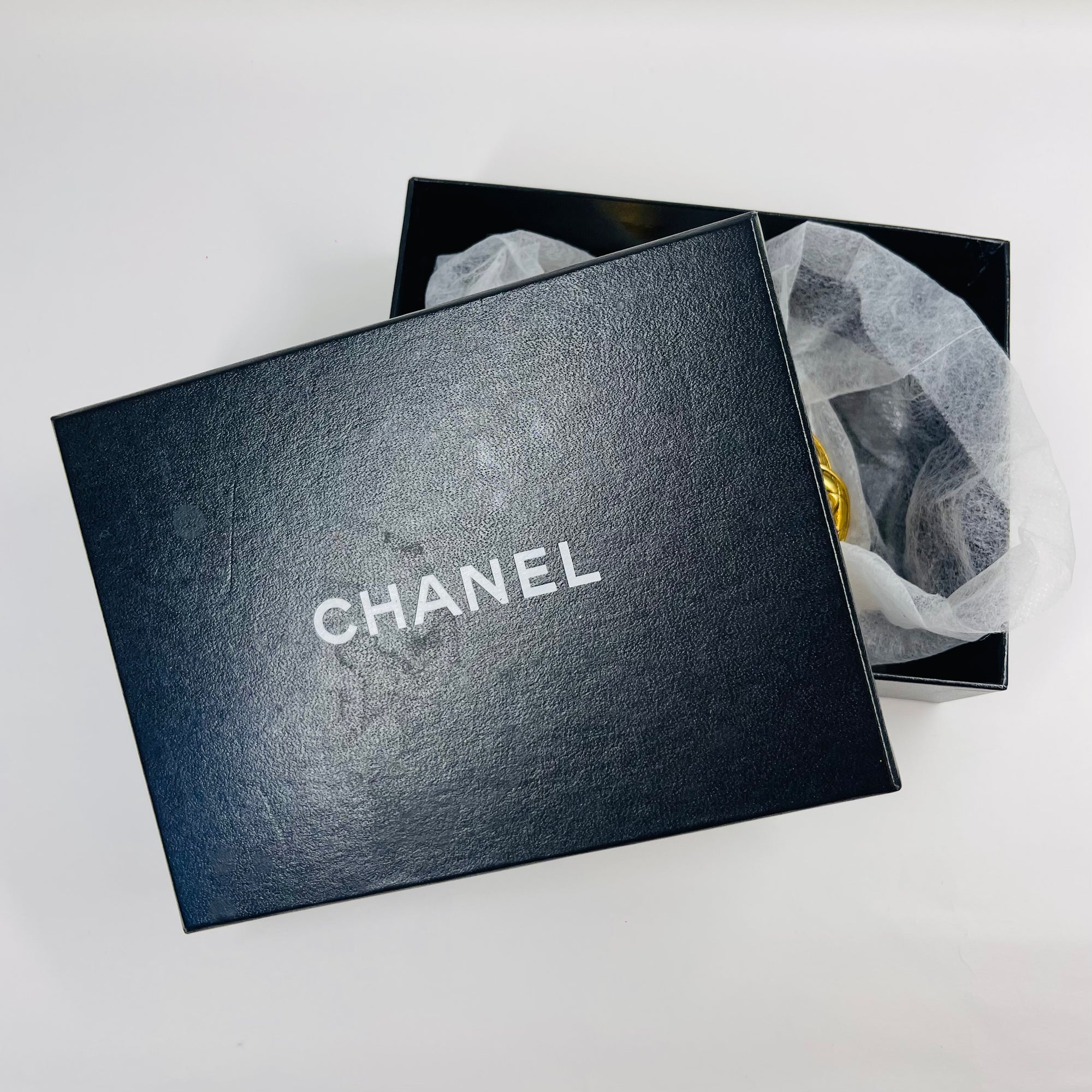 1990s CHANEL MATELASSE GOLD PLATED LOGO BELT