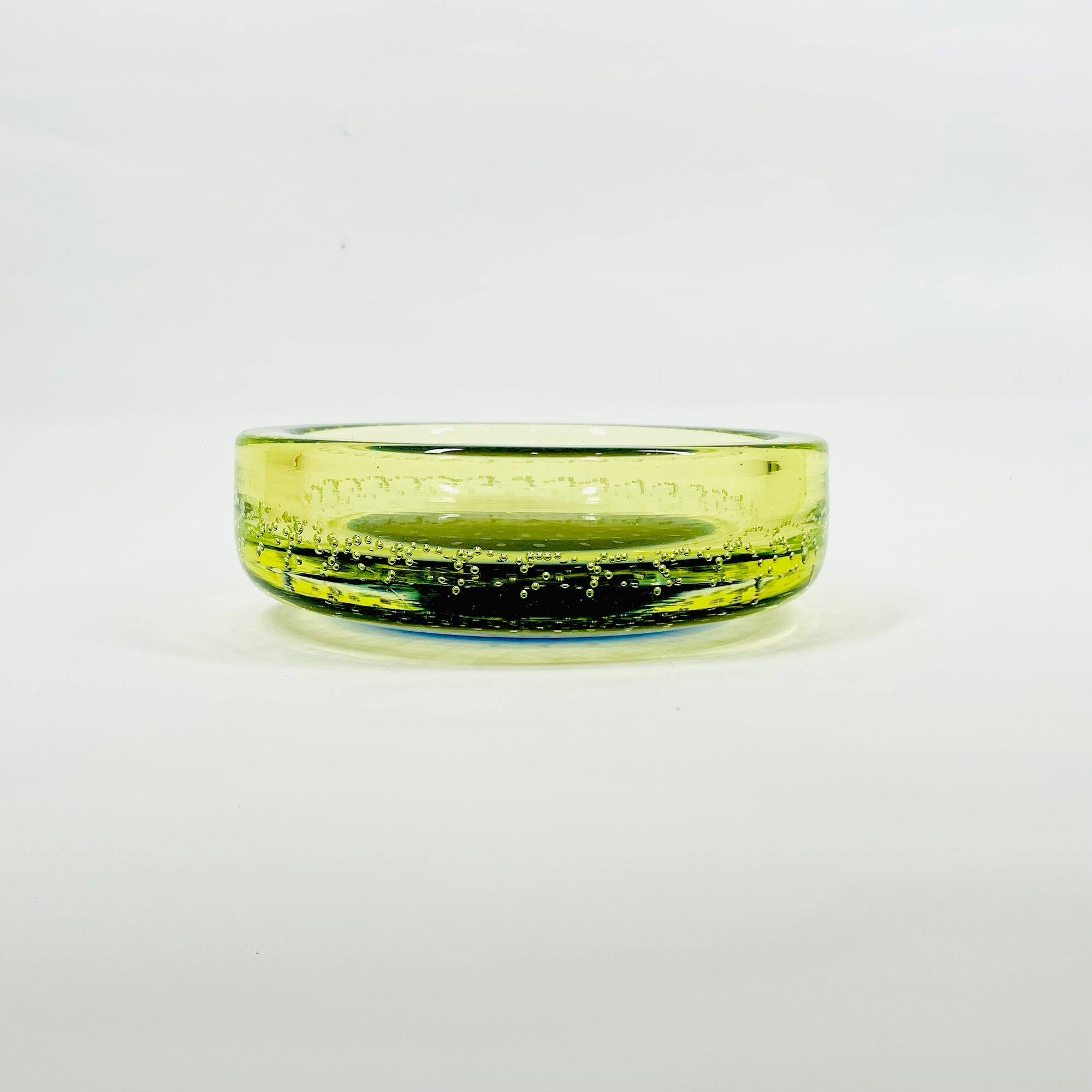 1950s GREEN BLUE MURANO URANIUM SOMMERSO GLASS BOWL/ASHTRAY WITH CONTROLLED BUBBLES