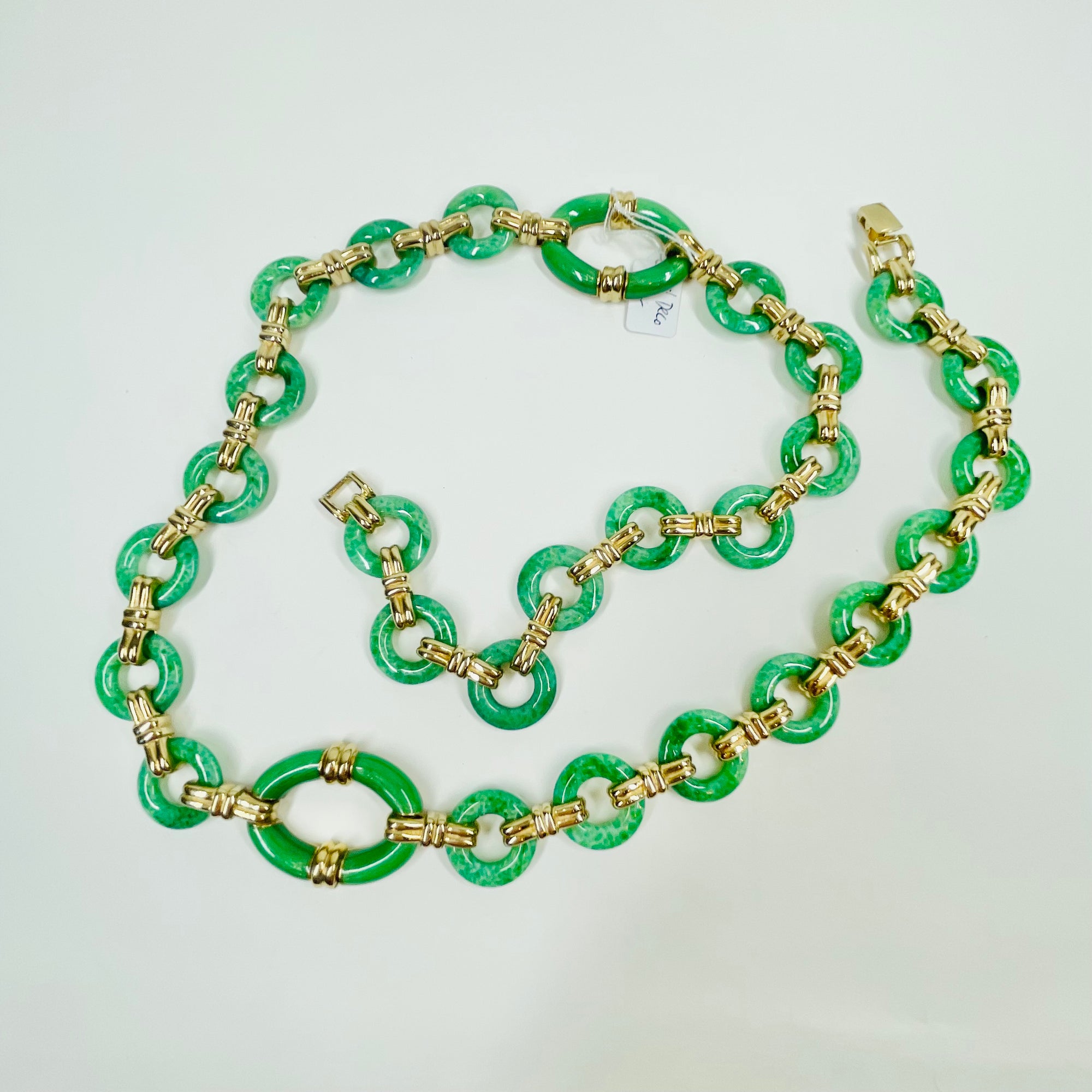 ANTIQUE ART DECO CINER GOLD PLATED JADE GLASS NECKLACE/BELT