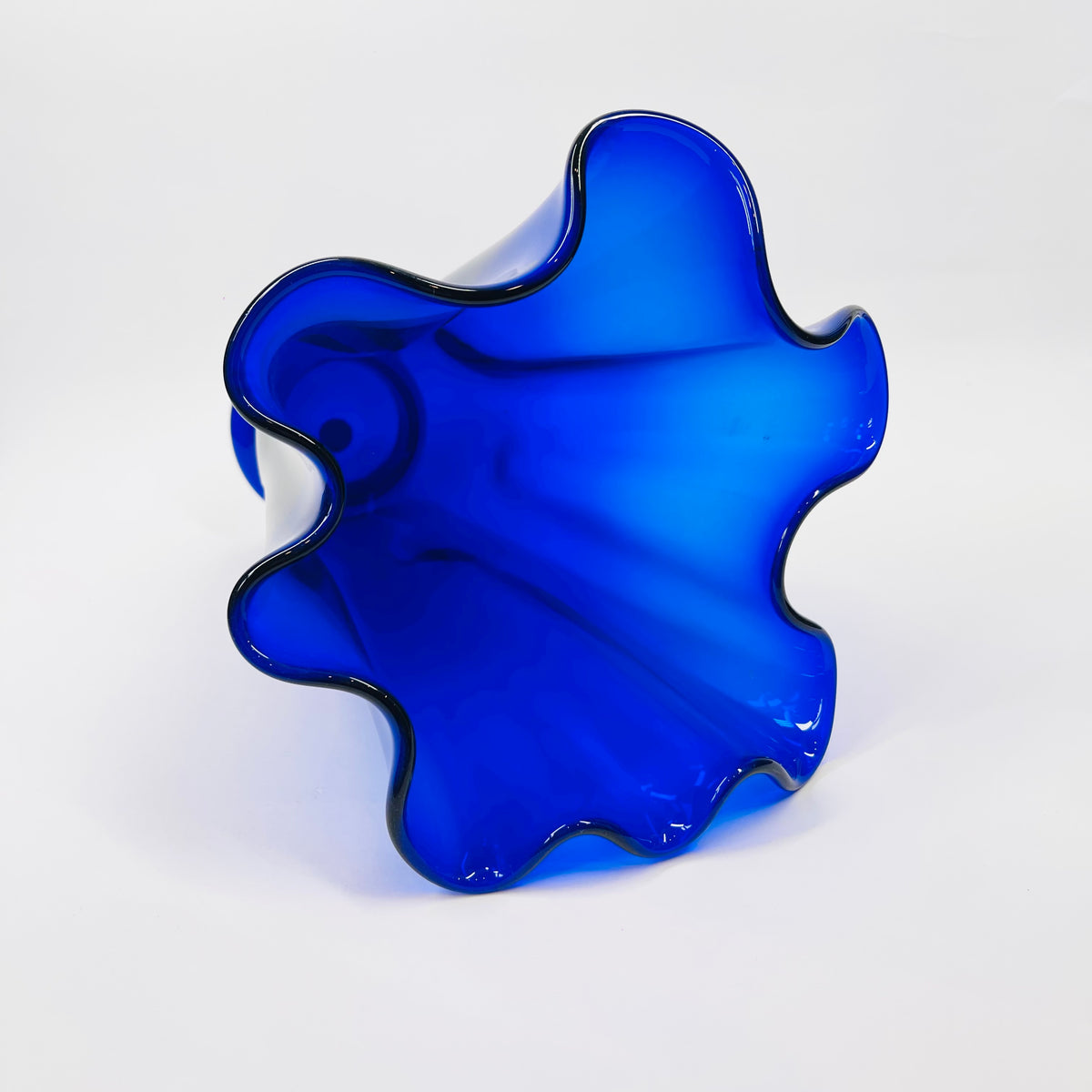 1960s MURANO COBALT BLUE FAZZOLETTO HANDKERCHIEF GLASS VASE