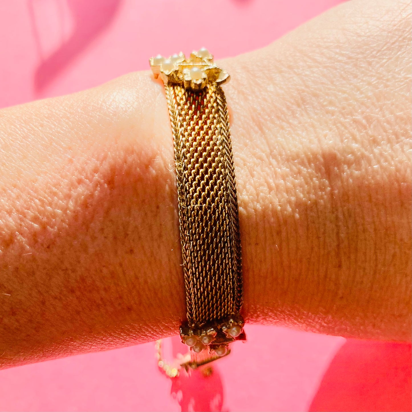 1950s AVON MESH GOLD PLATED PEARL BRACELET