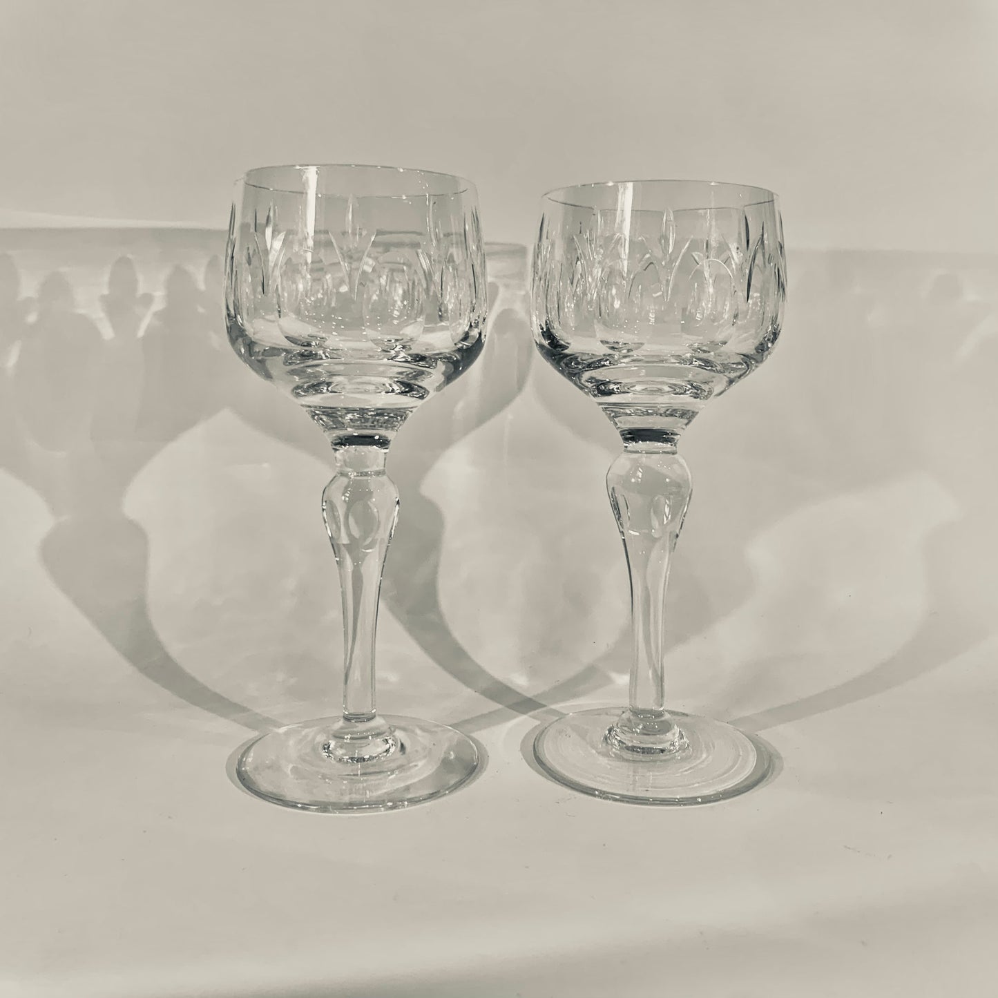 ANTIQUE CUT CAMEO STUART CRYSTAL WINE GLASSES