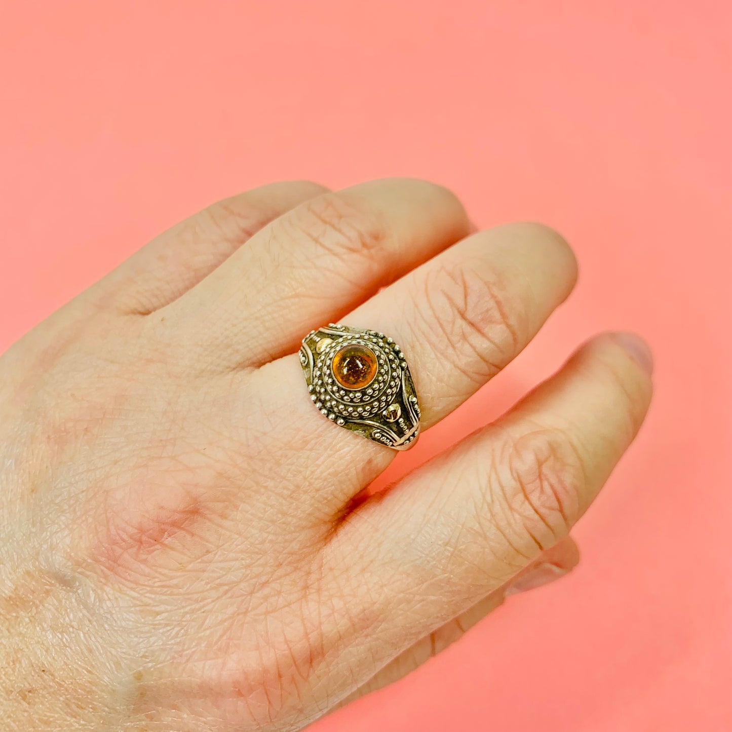 SILVER AMBER CABOCHON RING