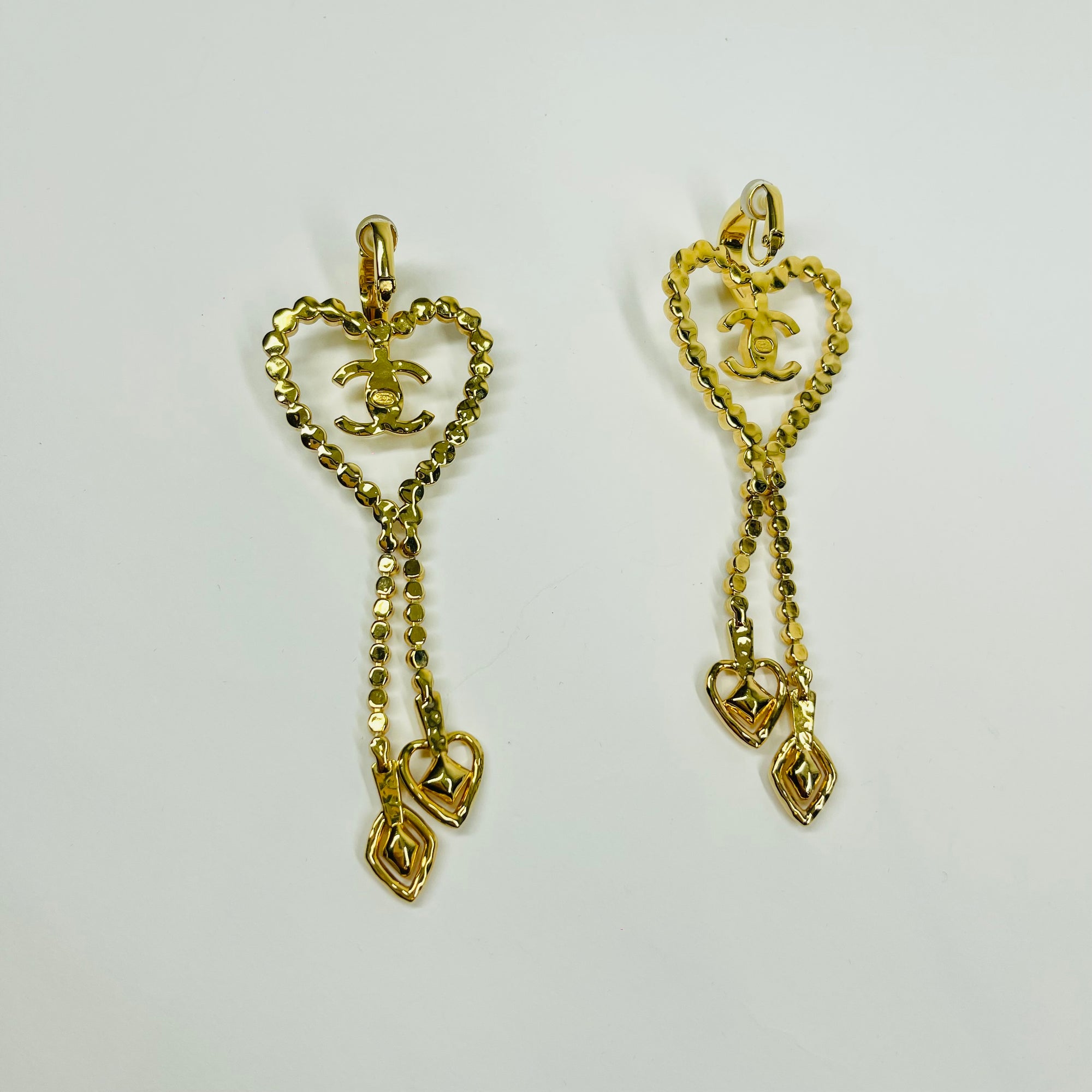 2023 LIMITED EDITION CHANEL LARGE HEART DIAMANTÉ DROP CLIP ON EARRINGS