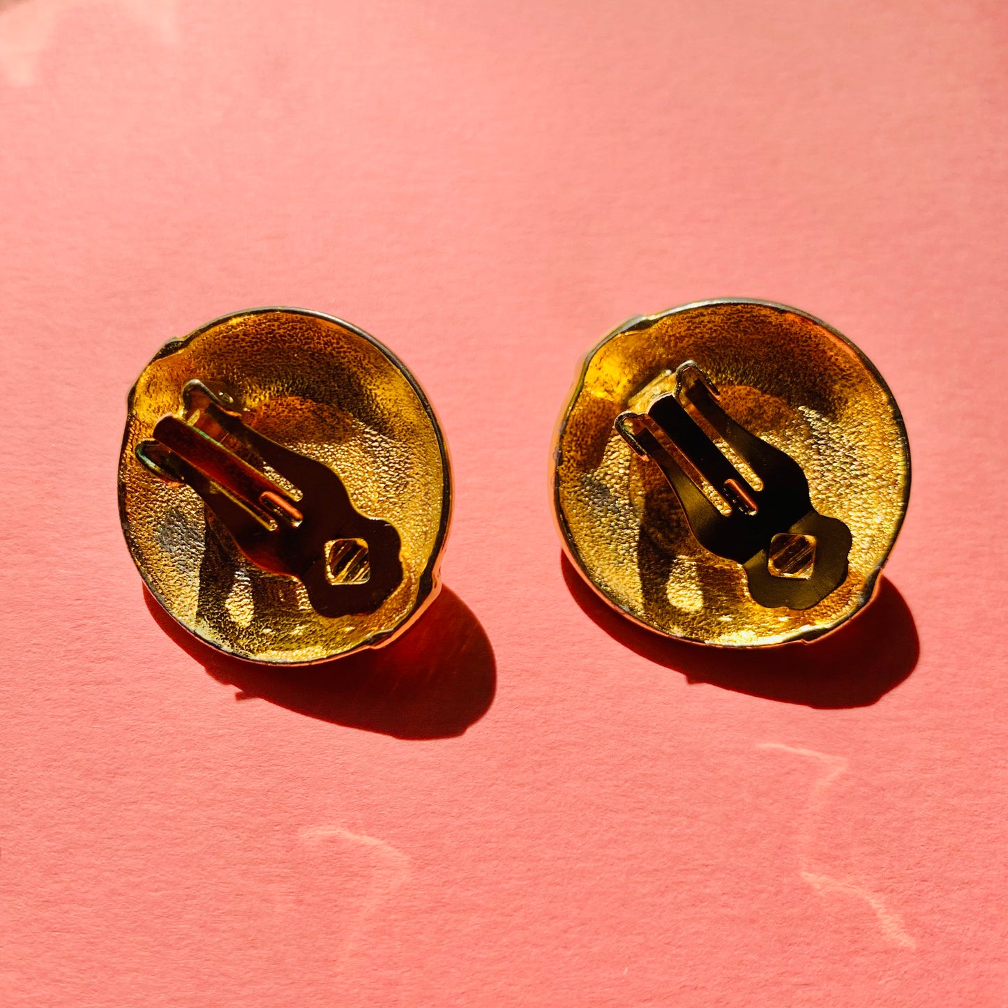 1950s PURPLE ENAMEL CLIP ON EARRINGS