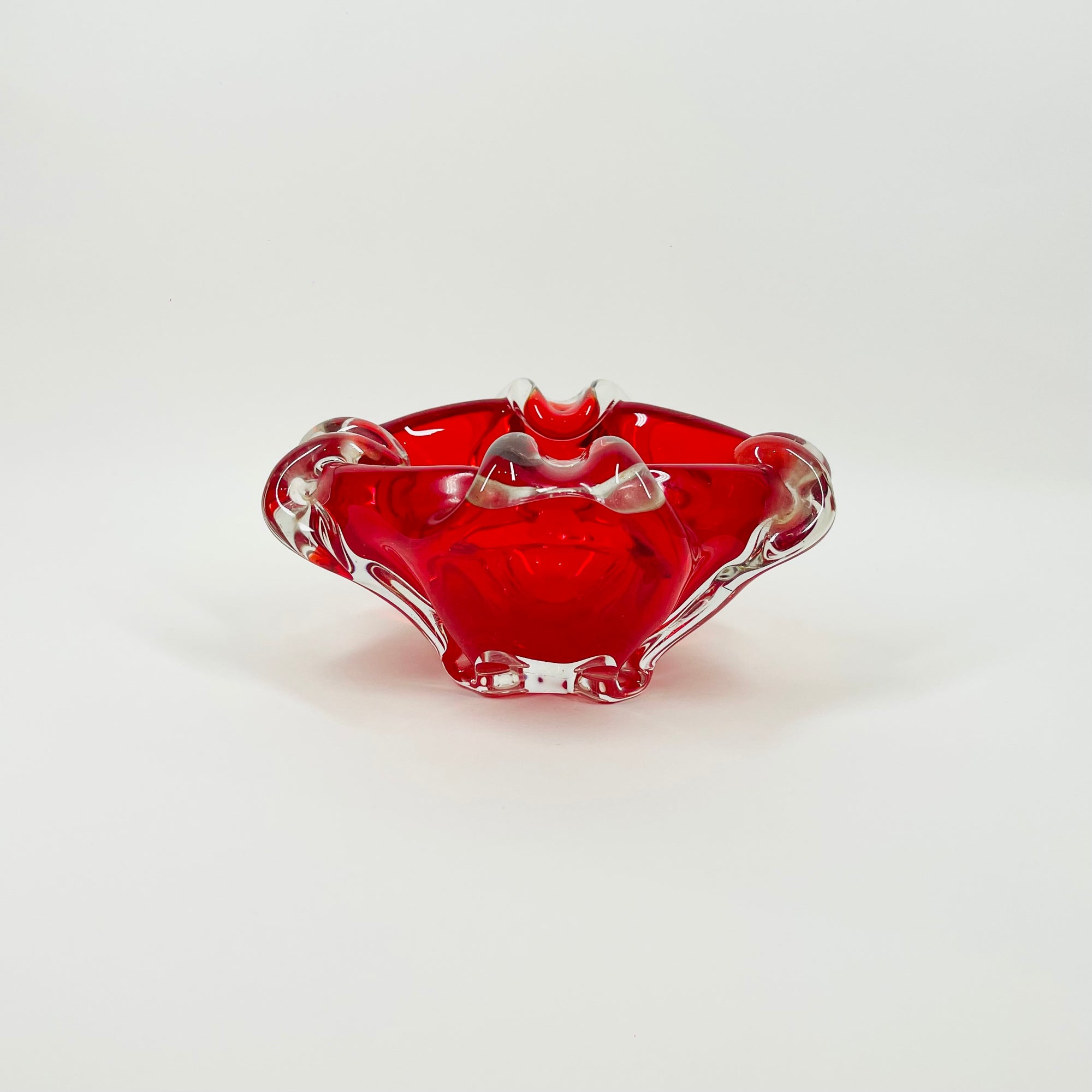 1970s JAPANESE RED SOMMERSO GLASS ASHTRAY/BOWL