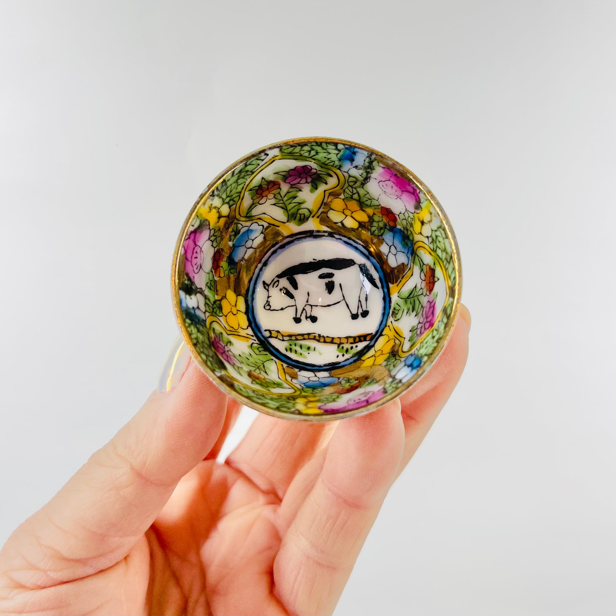 ANTIQUE CHINESE ZODIAC PORCELAIN MINI BOWL
