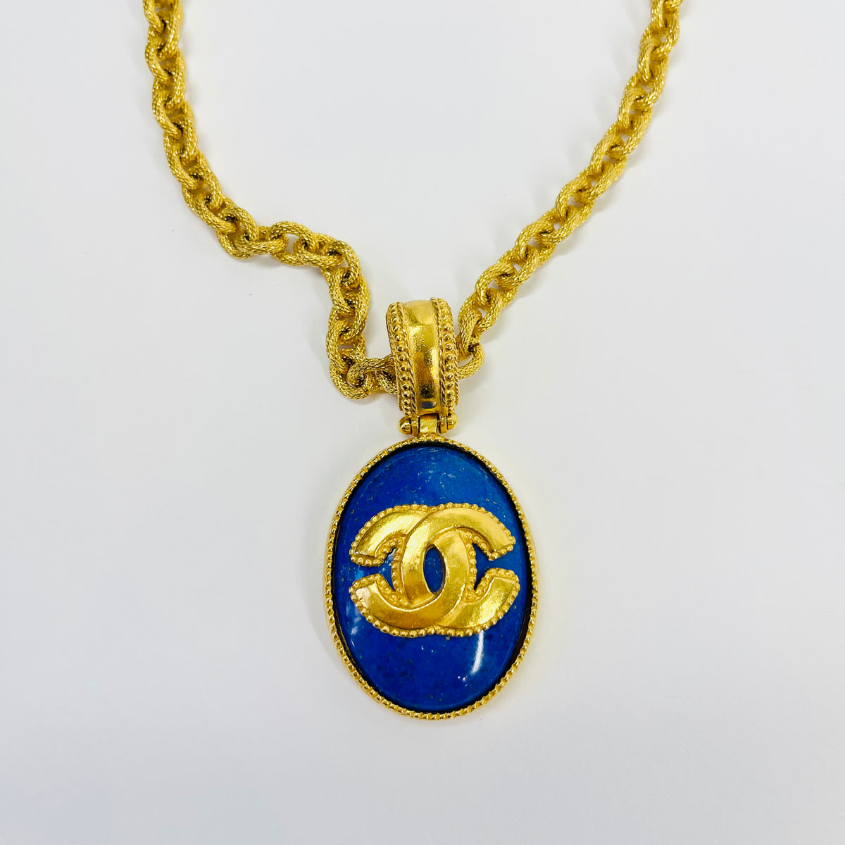1995 CHANEL CC LOGO MUGHAL STYLE LAPIS AZULI MEDALLION PENDANT NECKLACE
