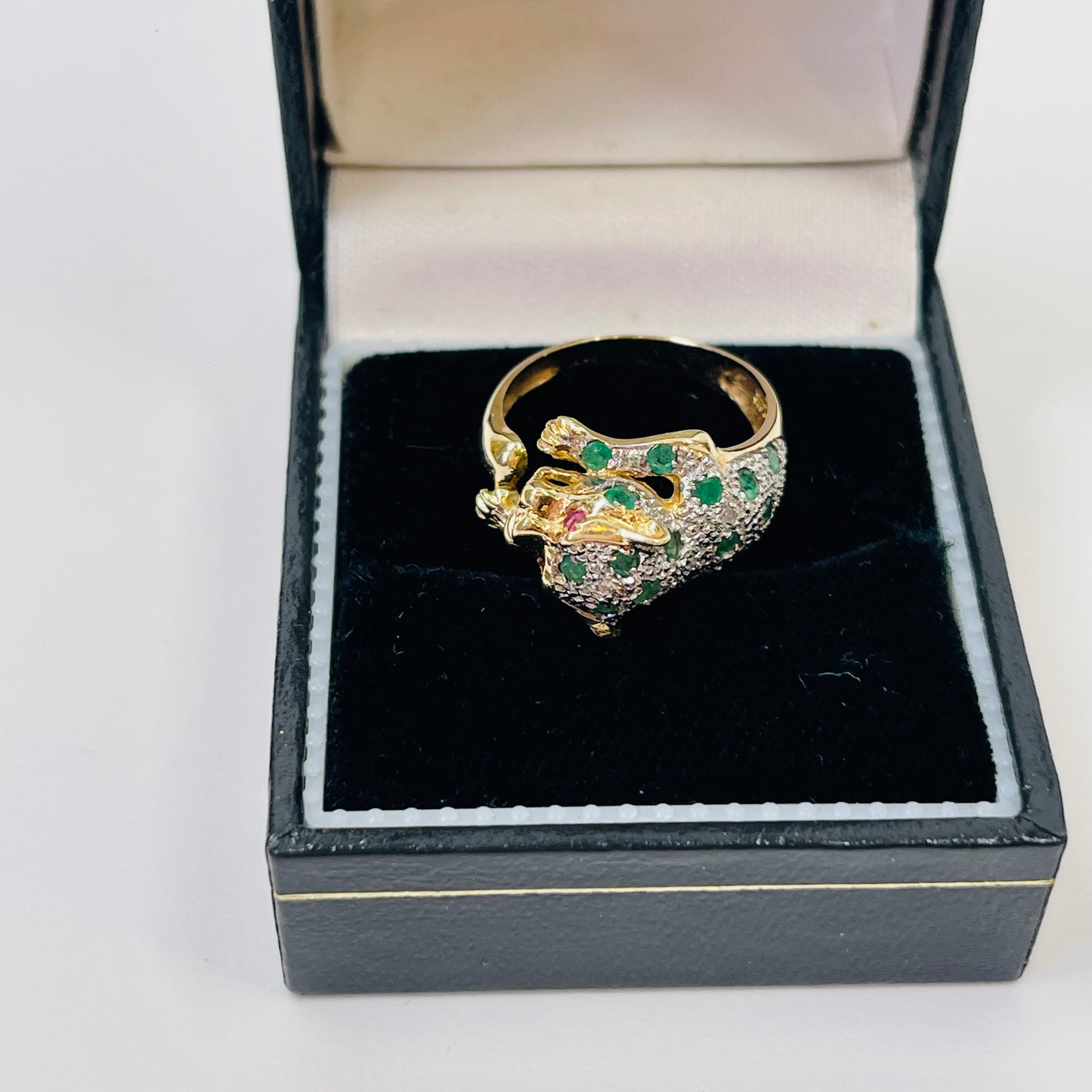 1950s 14K YELLOW GOLD DIAMOND EMERALD LEOPARD RING WITH RUBY EYES