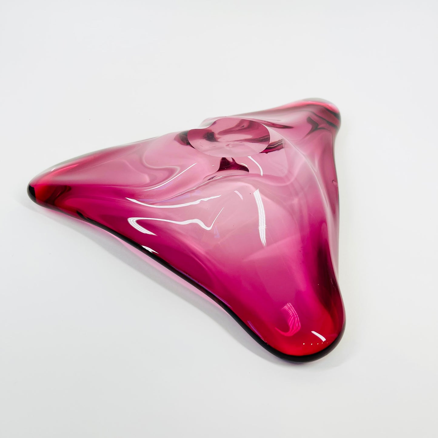 1950s MURANO PINK CRANBERRY GLASS TRIANGULAR PLATE