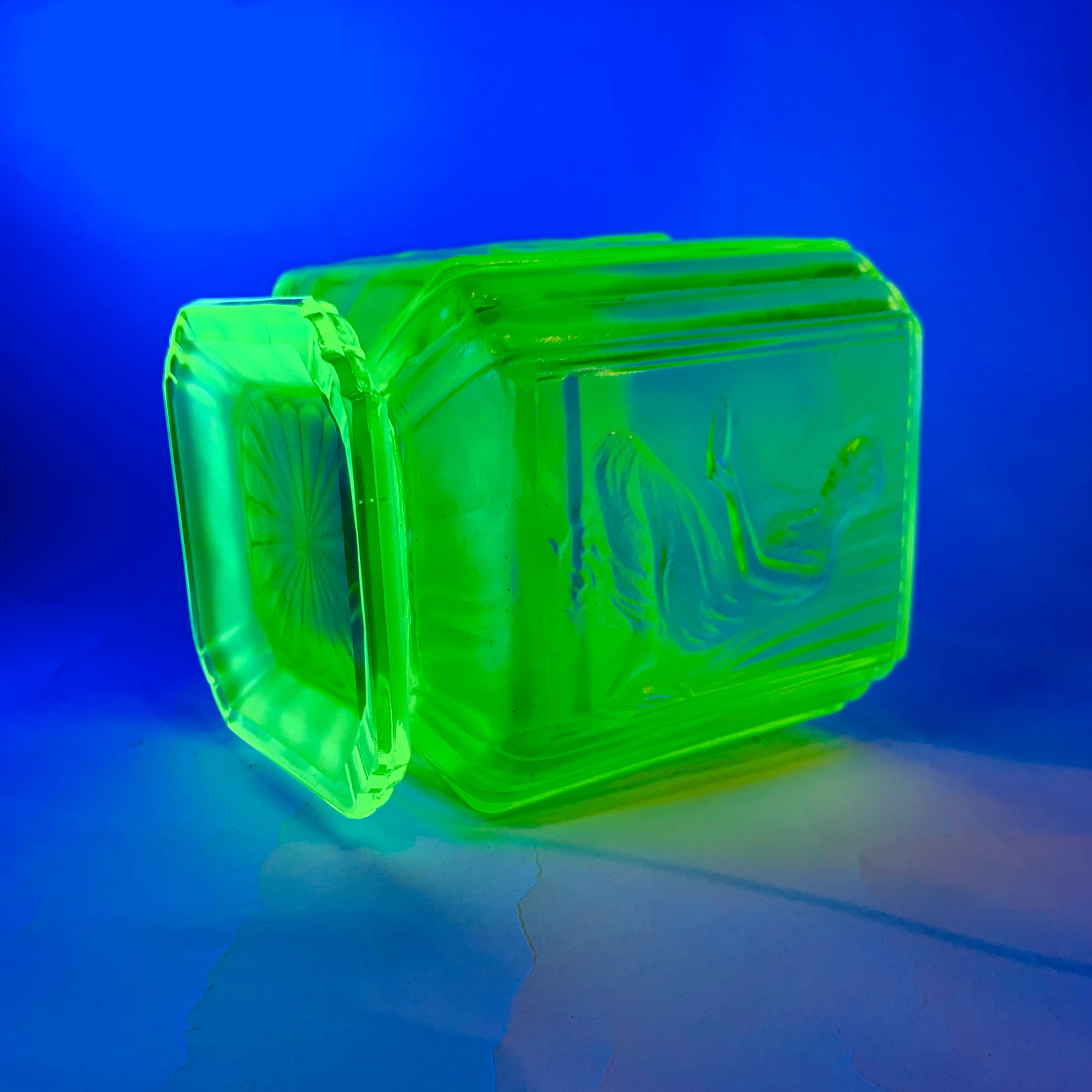 URANIUM GLASS VASE