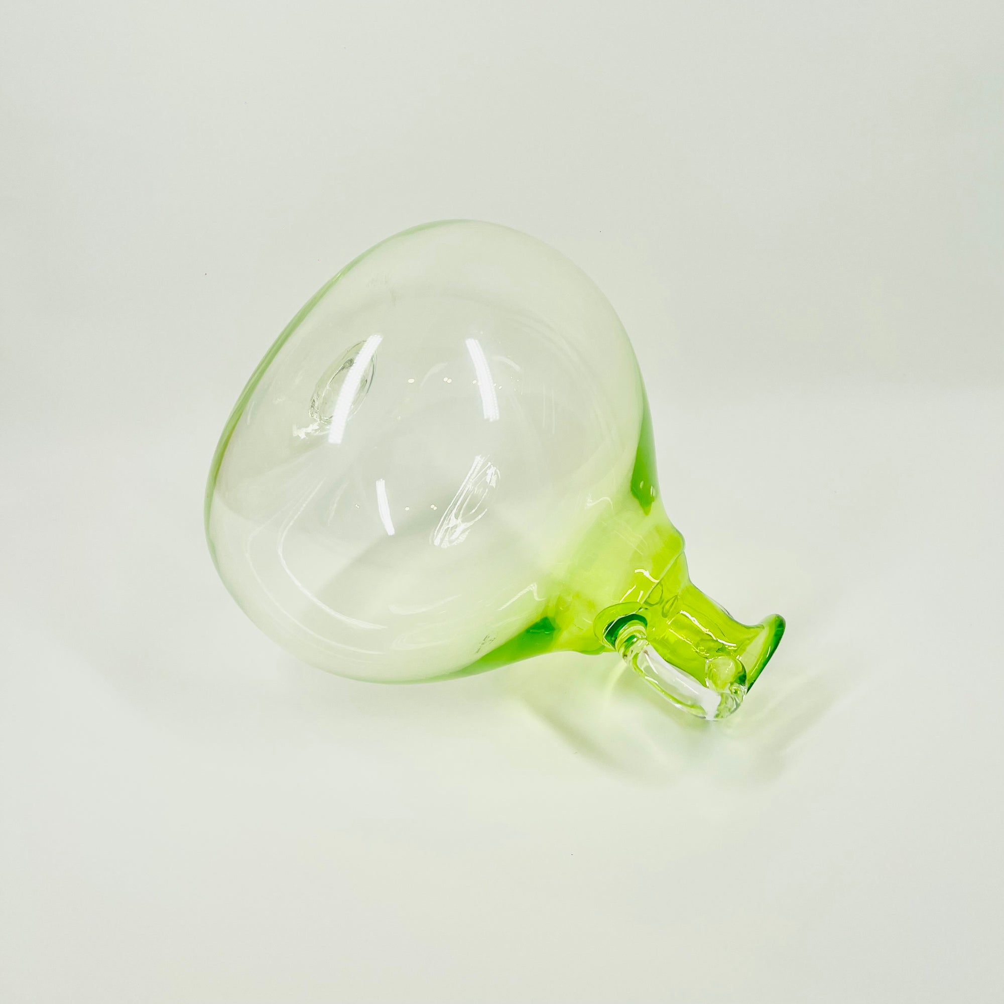 1990s HAND MADE HOGLUND GREEN OMBRE GLASS AMPHORA VASE/JUG