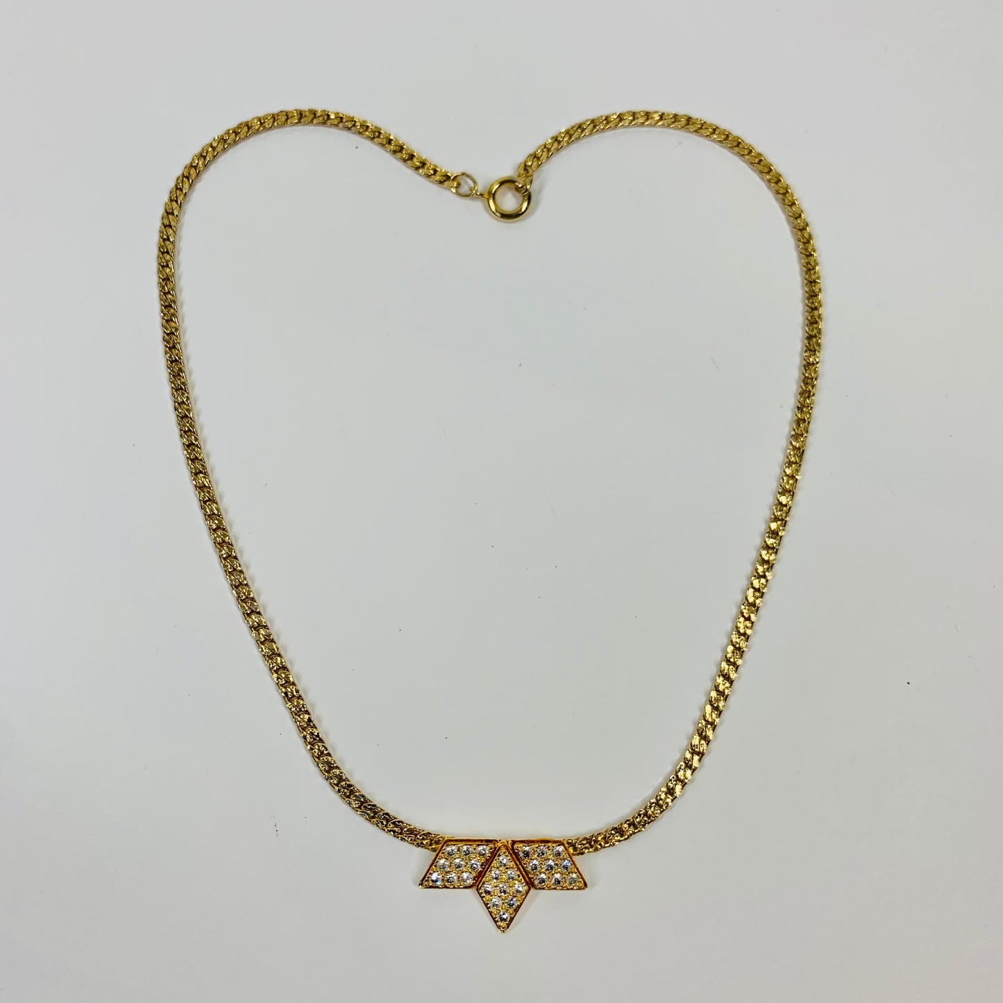 70s AVON CROWN PENDANT NECKLACE