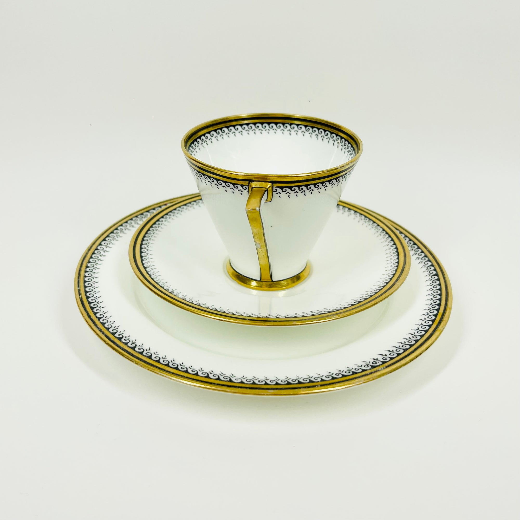 ANTIQUE ART DECO HEINRICH H &amp; CO. SELB BAVARIA IMPERIAL TEA CUP AND SAUCER SET