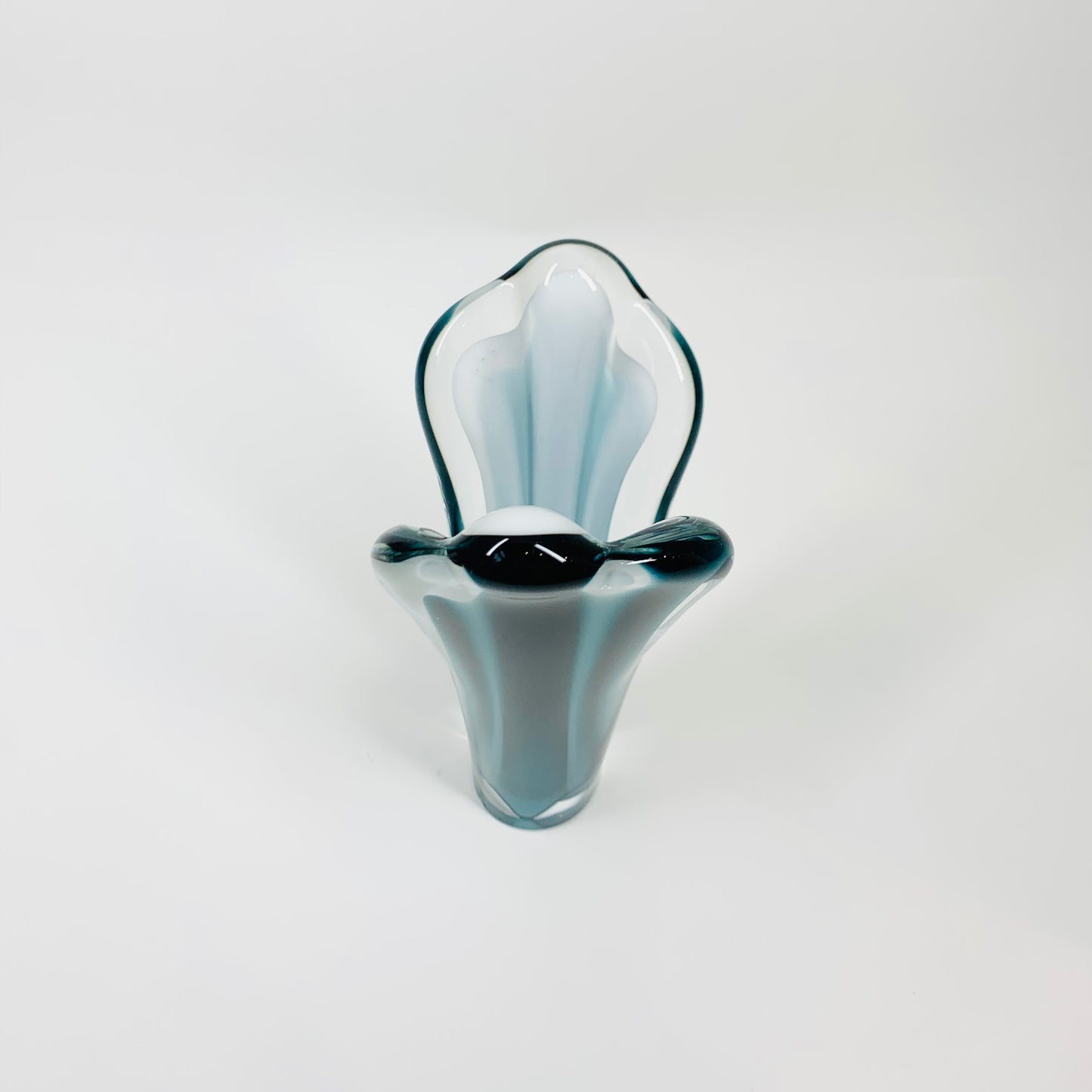 PAUL KEDELV COQUILLE SCULPTURAL GLASS VASE