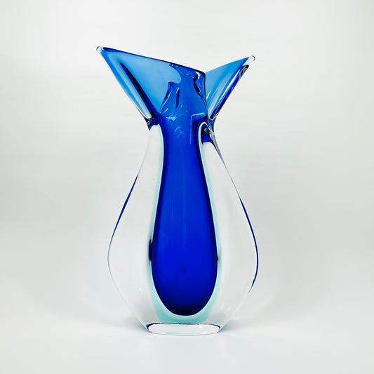 X-LARGE 1940s URANIUM MURANO BLUE SOMMERSO GLASS FISHTAIL VASE