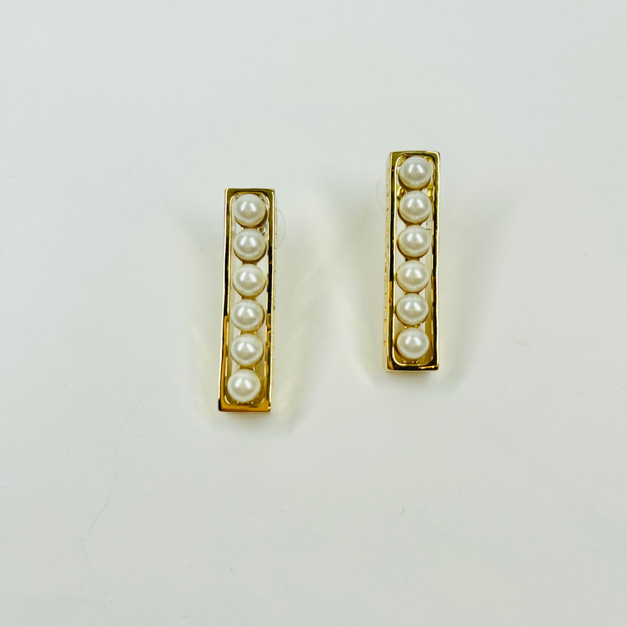 2023 CHANEL PEARL BAR PIERCED EARRINGS