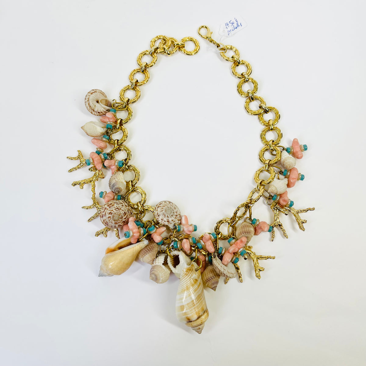 1960s SEASHELL CHARMS NECKLACE
