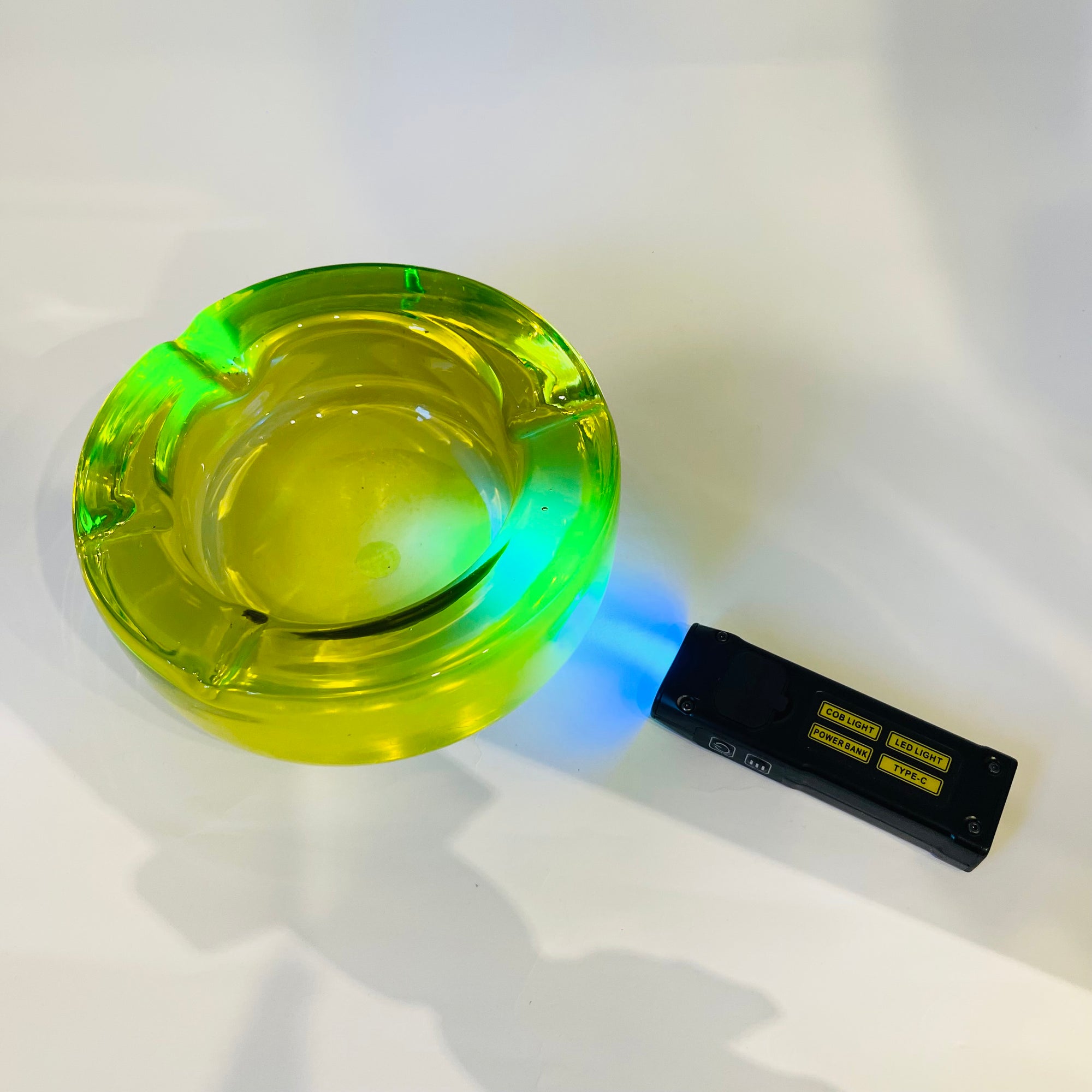 1940s LIME GREEN MURANO URANIUM SOMMERSO GLASS BOWL/ASHTRAY