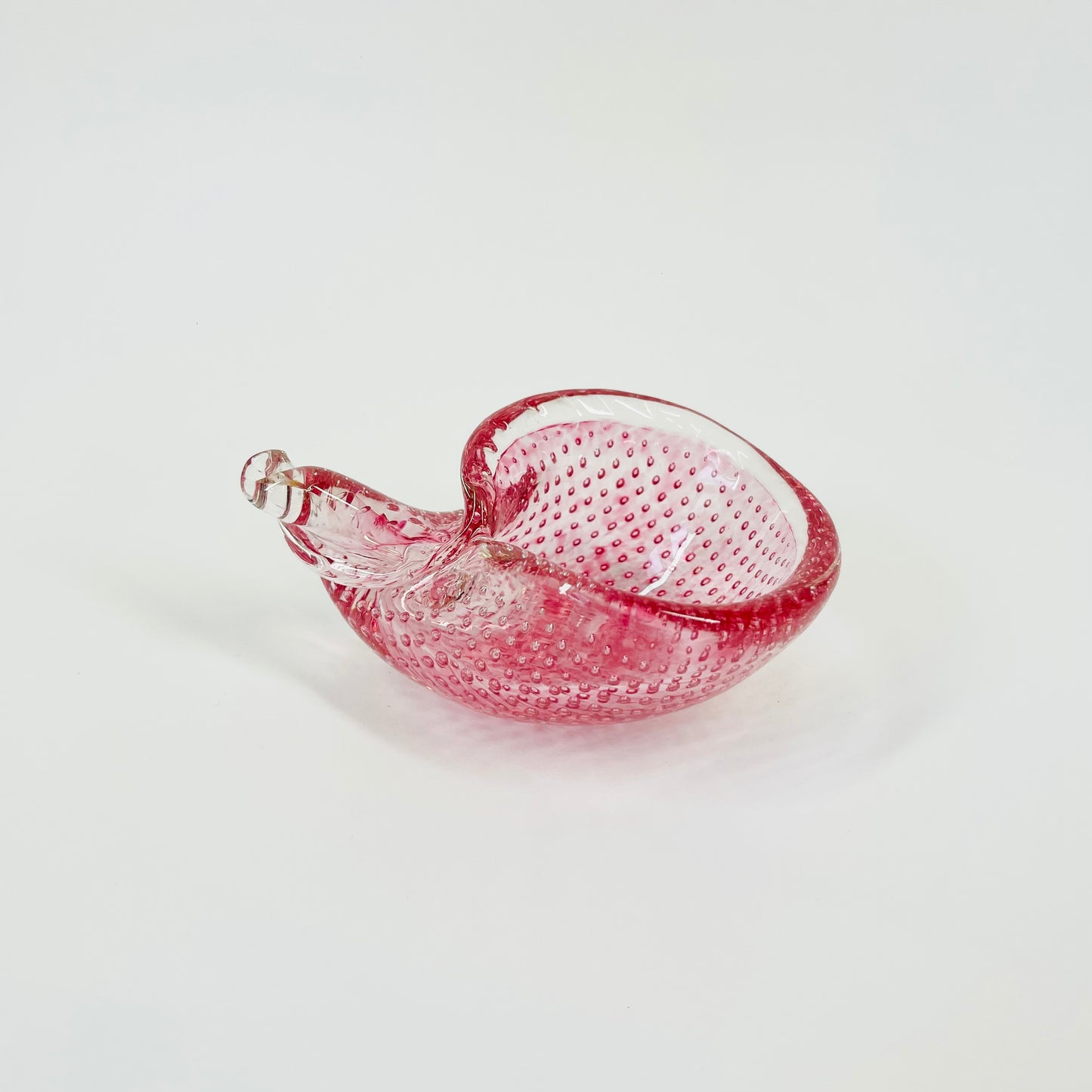 1950s MURANO PINK GLASS MINI SHELL BOWL WITH CONTROLLED BUBBLES