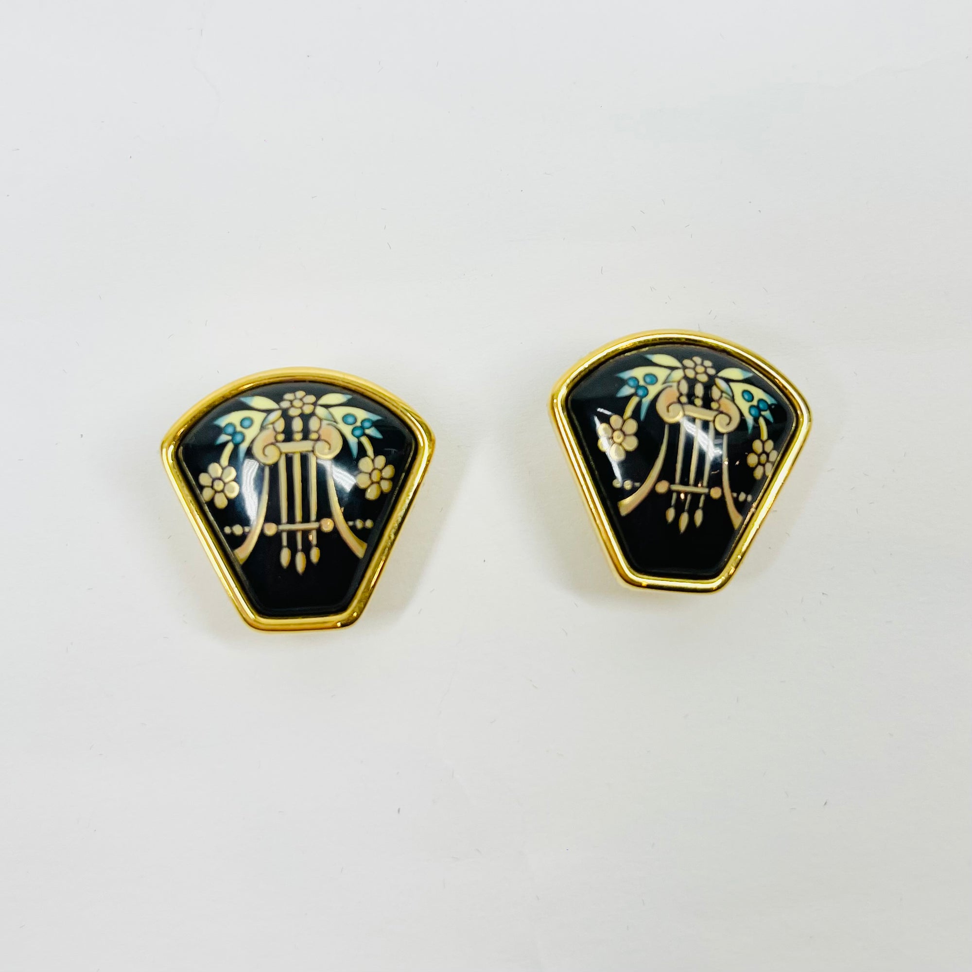 1980s HERMES BLACK ART NOUVEAU STYLE FLOWERS CLOISONNE CLIP ON EARRINGS