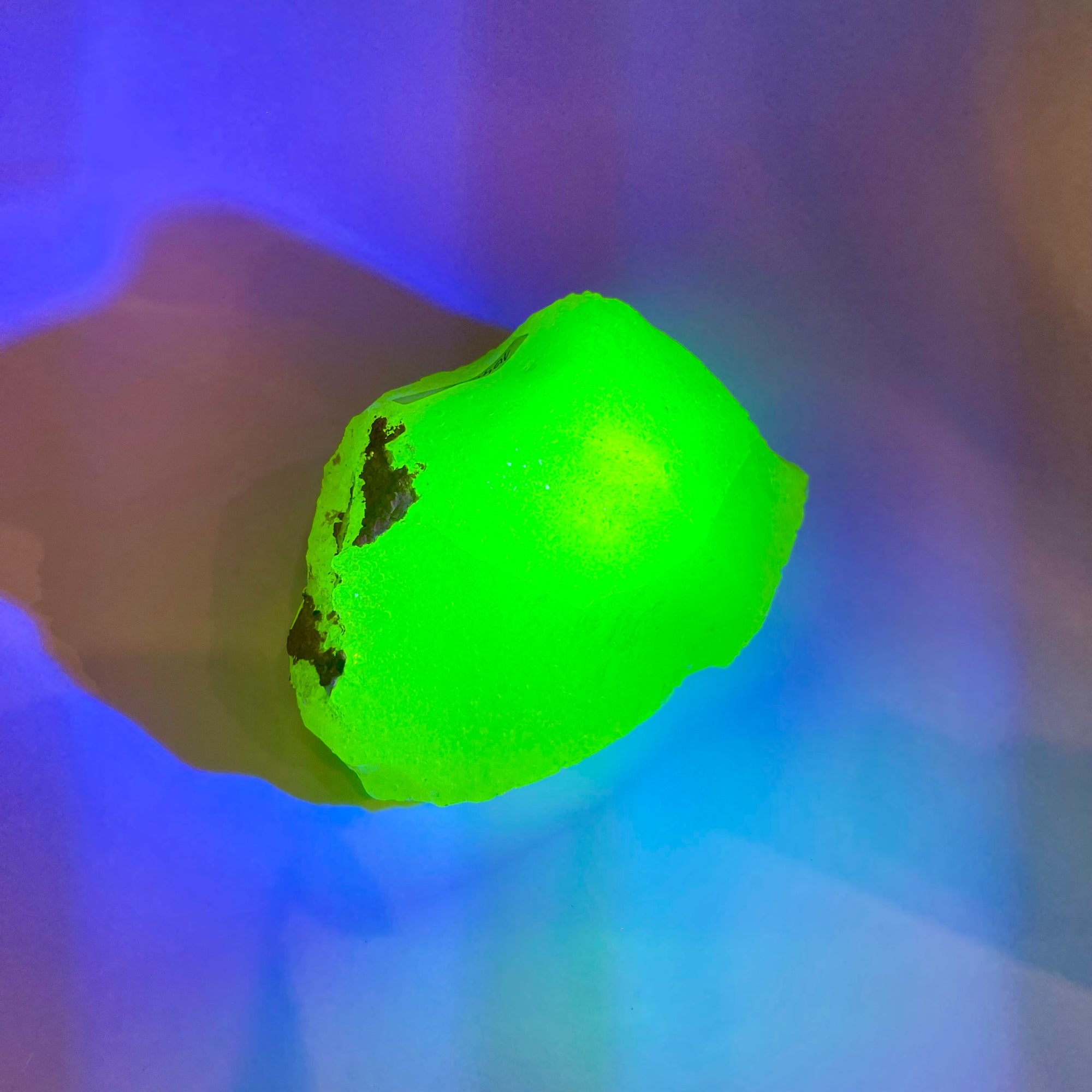 RAW URANIUM GLASS CULLET