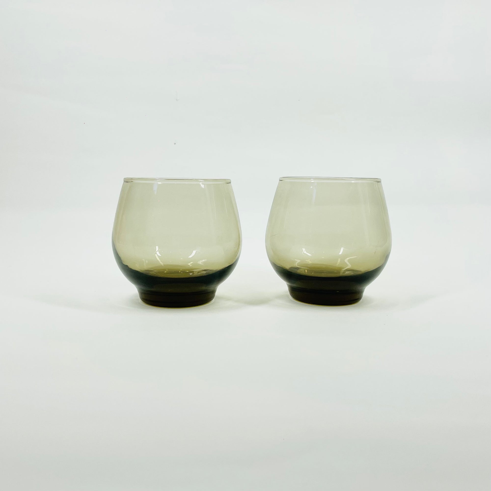 1950s GREY ROUND TUMBLER GLASSES WITH PINCHED BASE