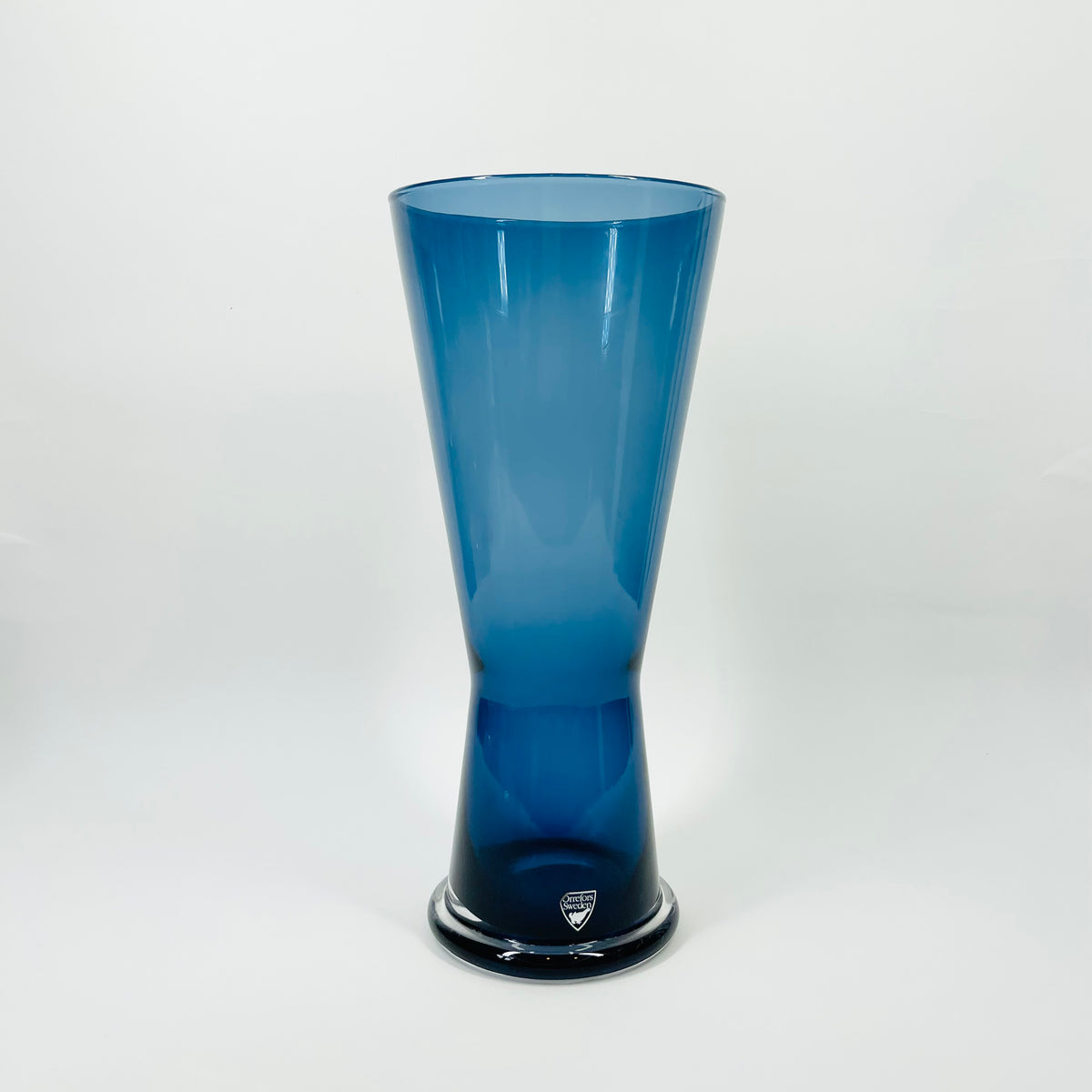 1980s ORREFORS BLUEMARINE GLASS VASE