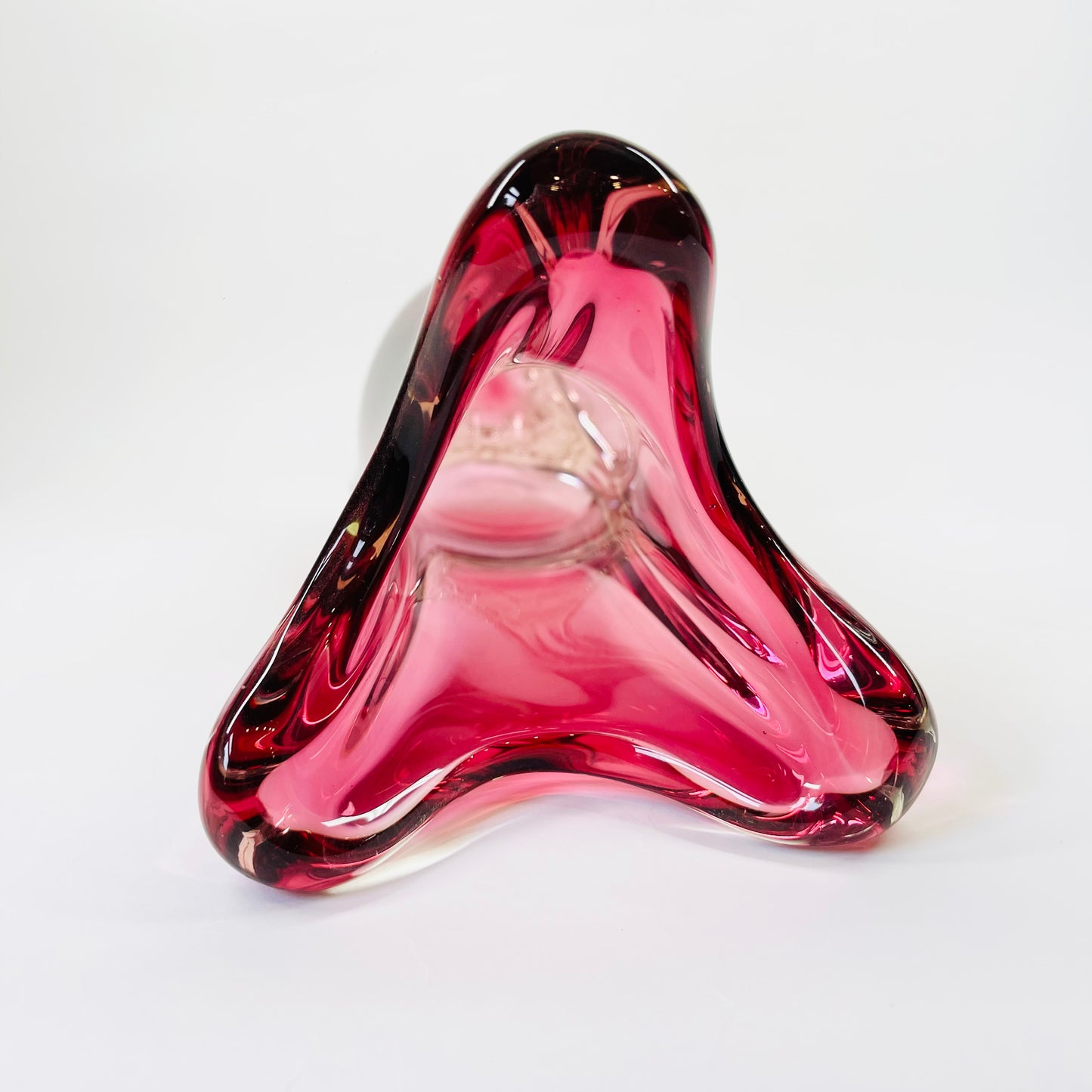 1970s MURANO PINK/CRANBERRY GLASS PAPERWEIGHT VASE