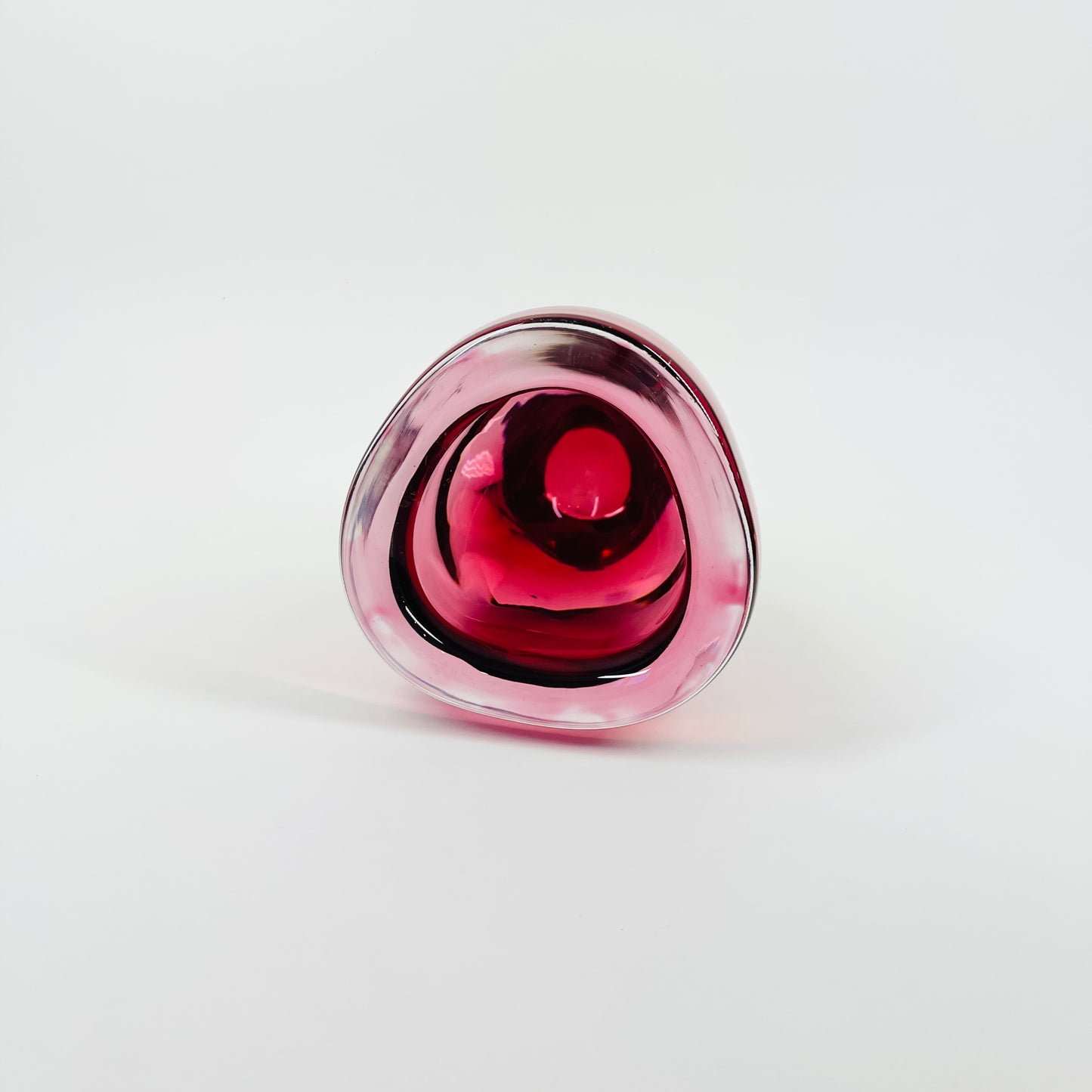 1950s AFORS PINK/CRANBERRY GLASS POSY VASE BY ERNEST GORDON