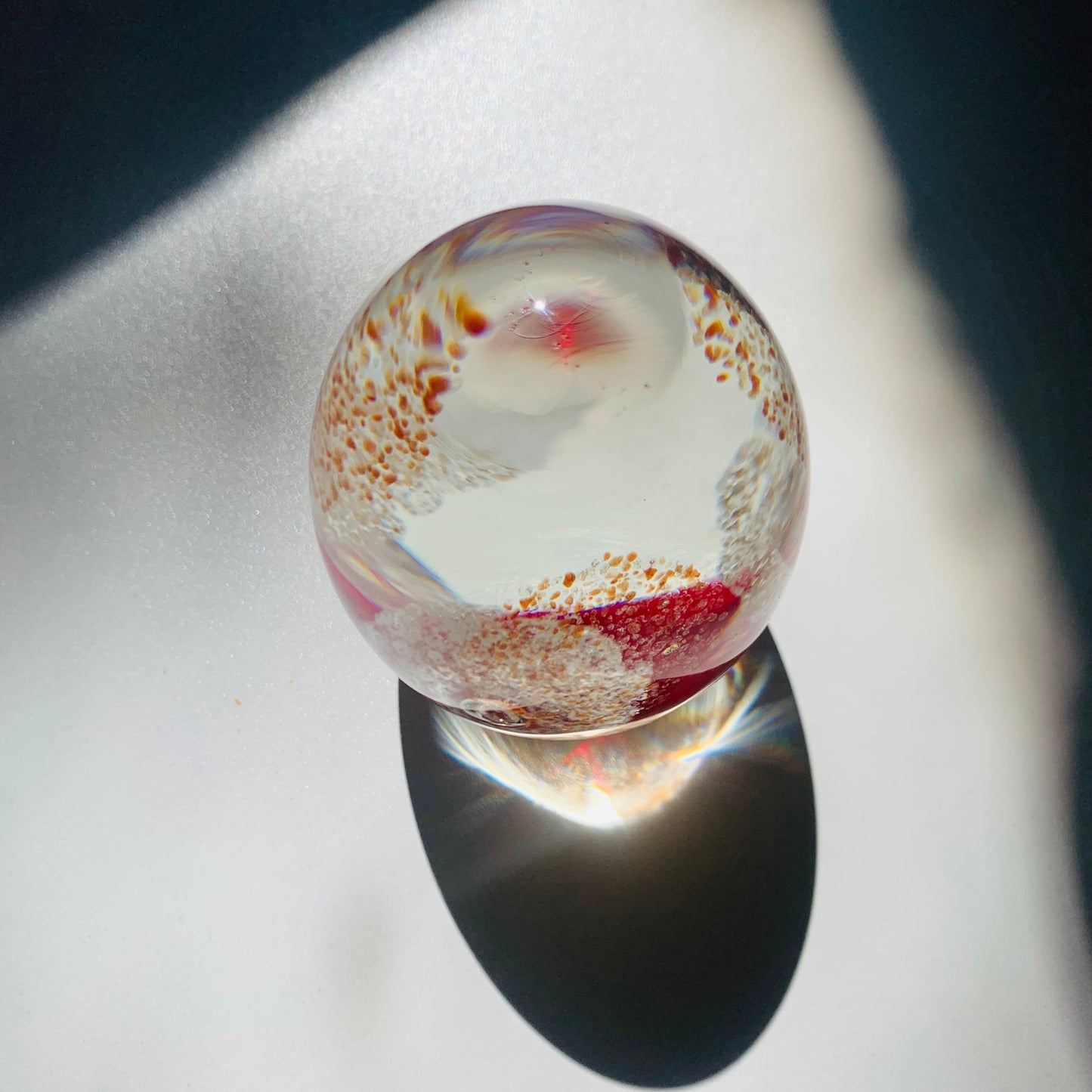 1980s RED WHITE FLOWER ART GLASS PAPERWEIGHT