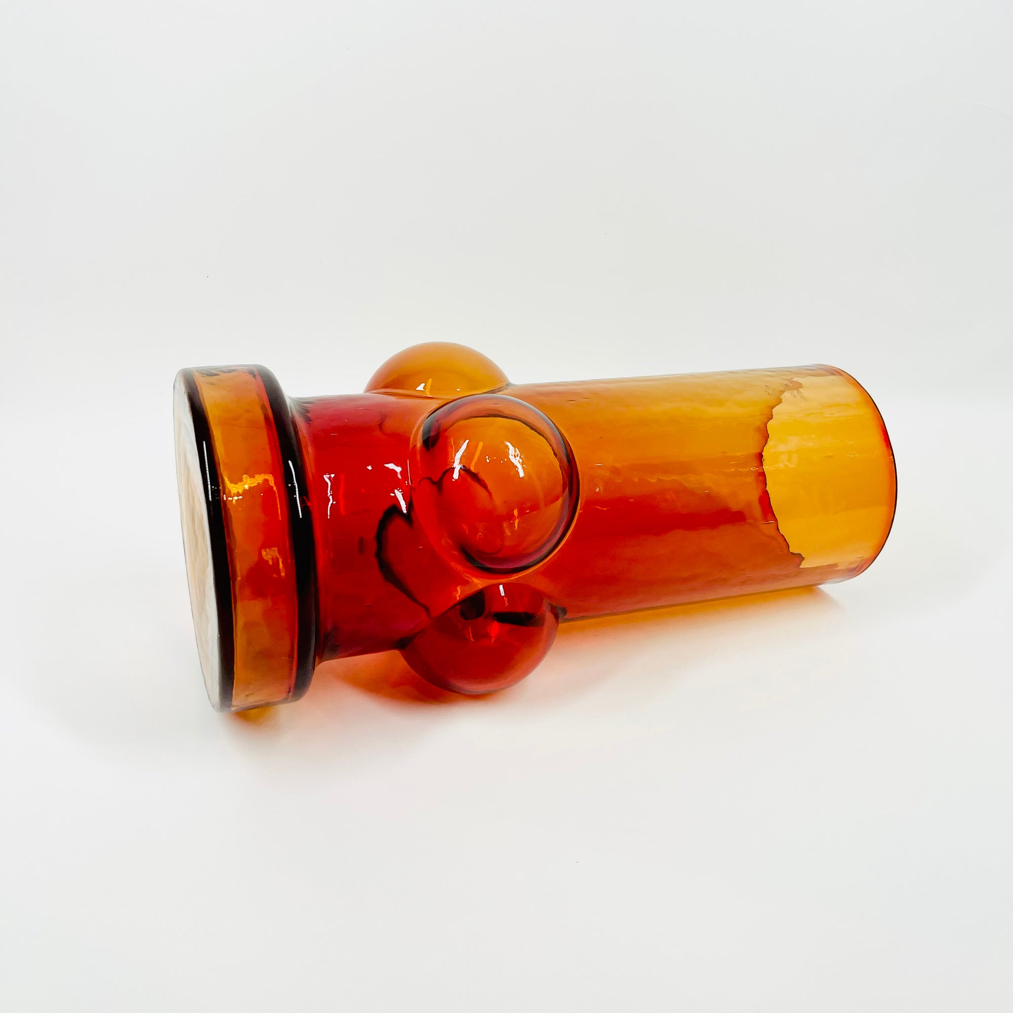 1960s FINNISH RIIHIMAEN RED ORANGE GLASS VASE