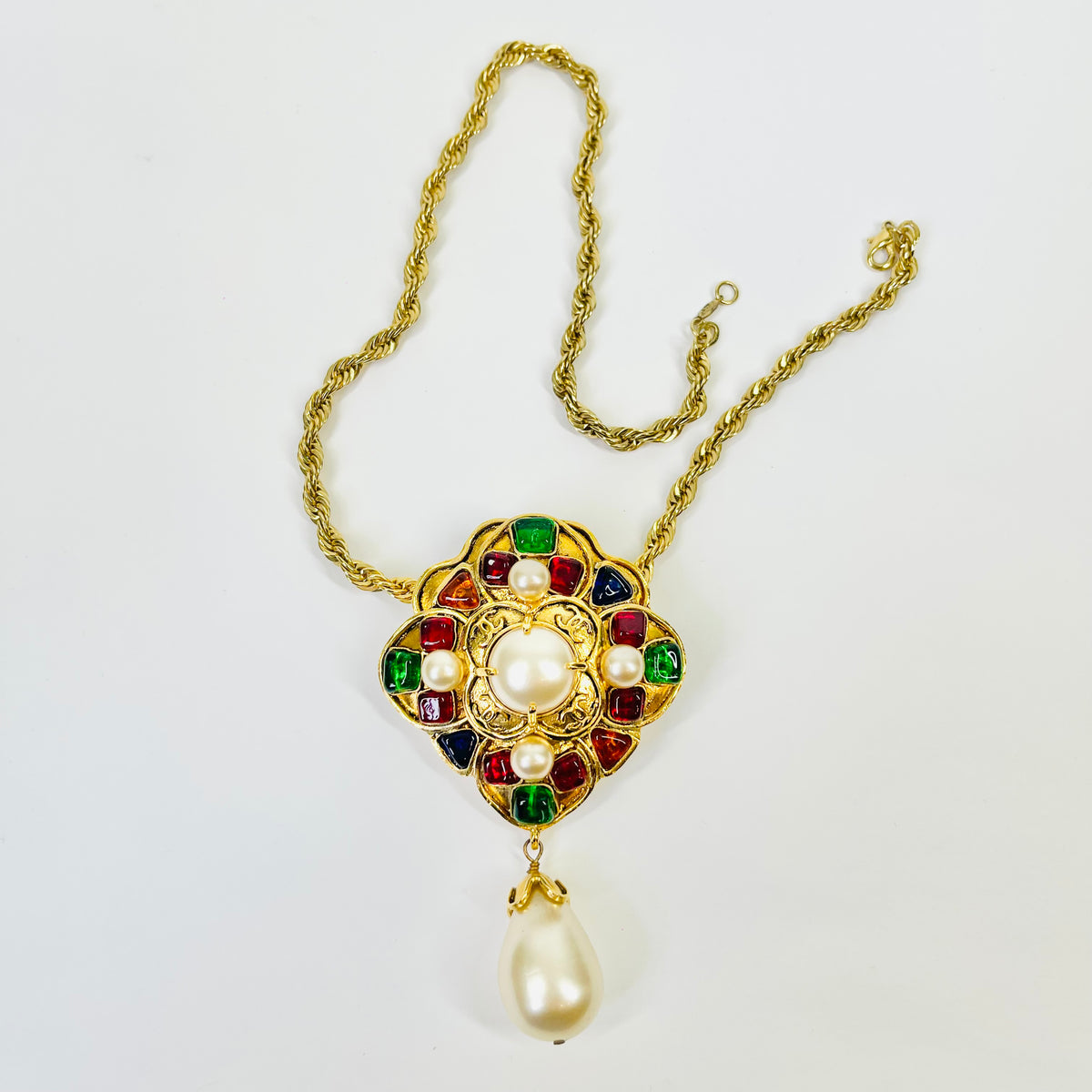 1994 RUNWAY CHANEL GRIPOIX TUTTI FRUITTI GLASS PEARL MUGHAL STYLE BROOCH