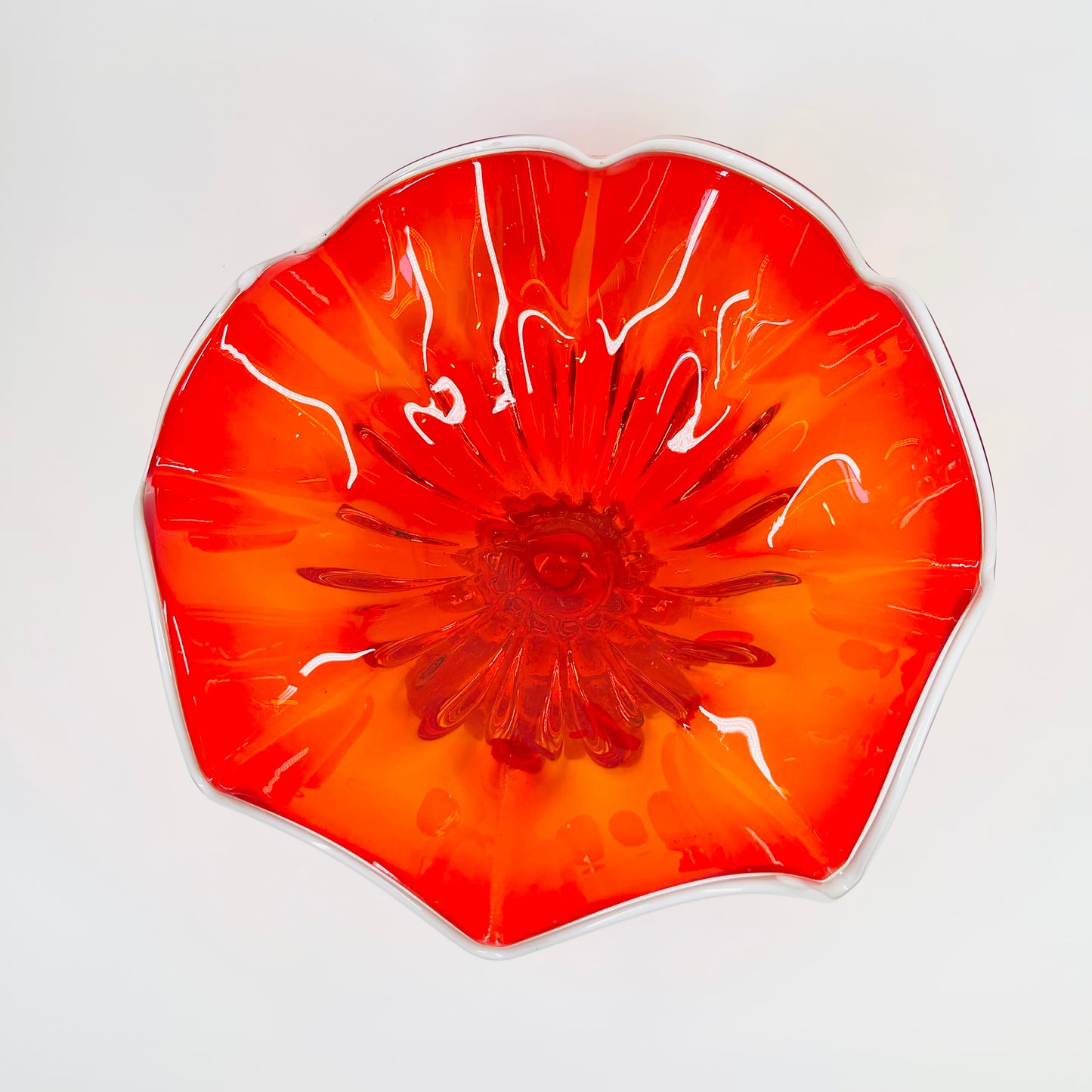 1970s JAPANESE ORANGE RED OMBRE RUFFLE RIM BOWL WITH PAPERWEIGHT BASE